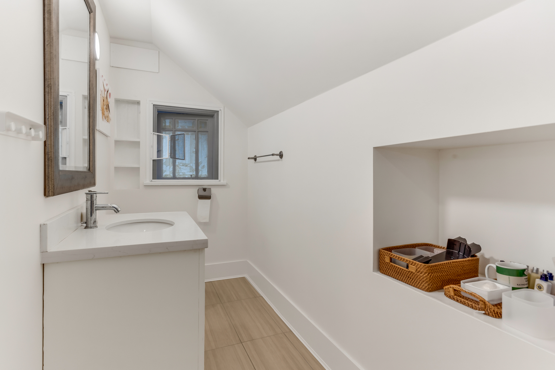 14 at 4521 West 7th, Point Grey, Vancouver West