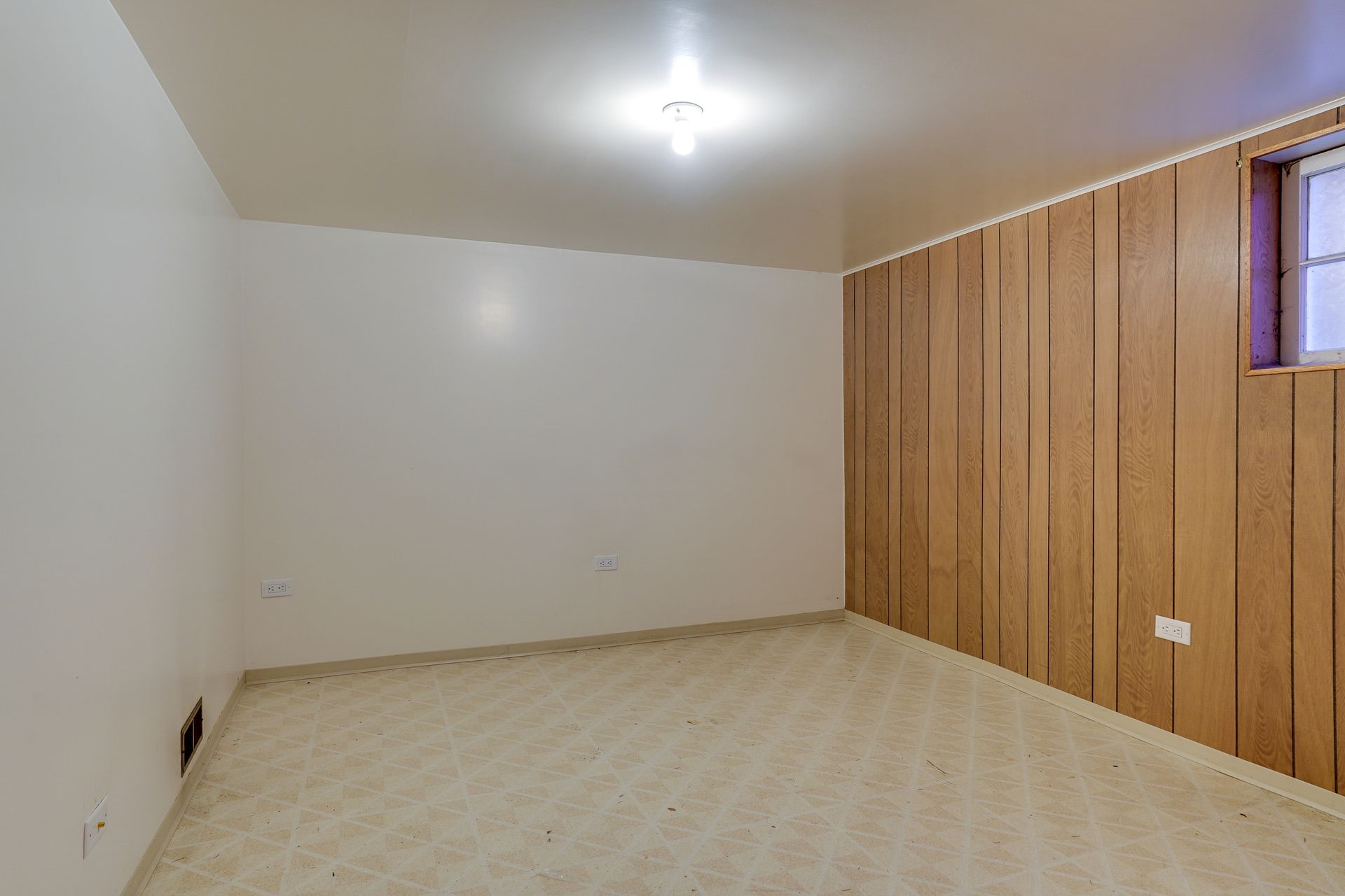 13 at 3355 12th Avenue, Kitsilano, Vancouver West