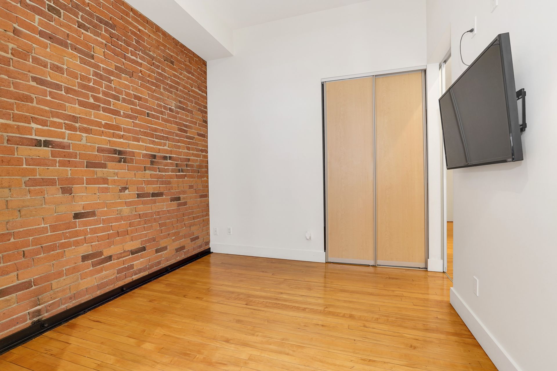 8 at 203 - 345 Water Street, Gastown, Vancouver West