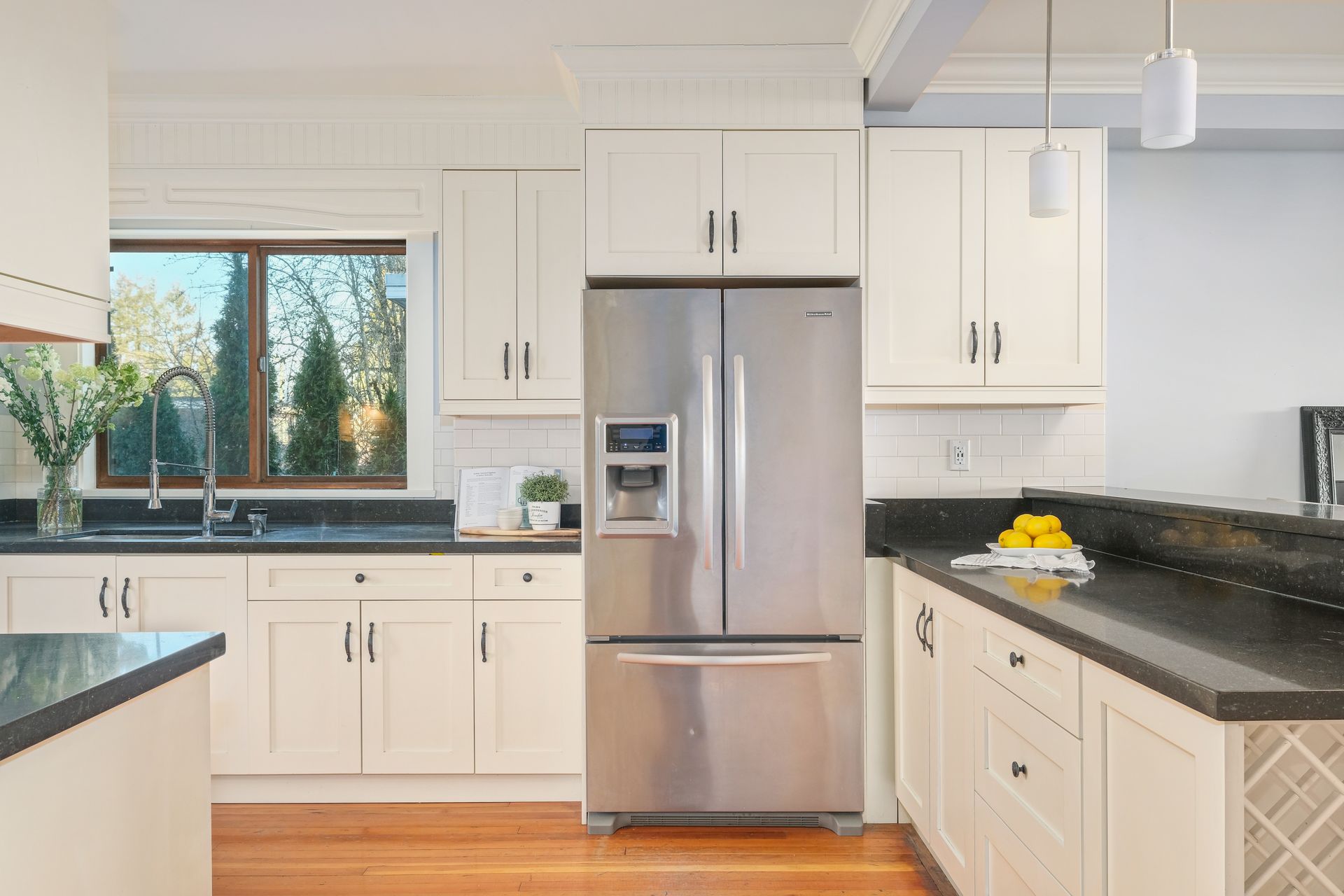 7 at Main - 756 Keith Road, Calverhall, North Vancouver