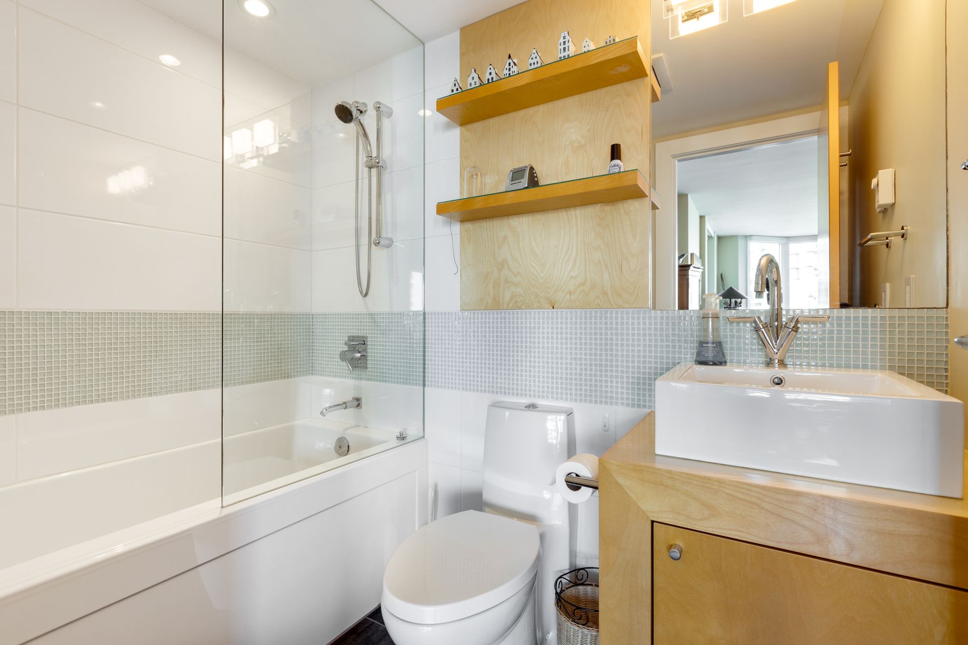 26 at 602 - 1935 Haro Street, West End VW, Vancouver West