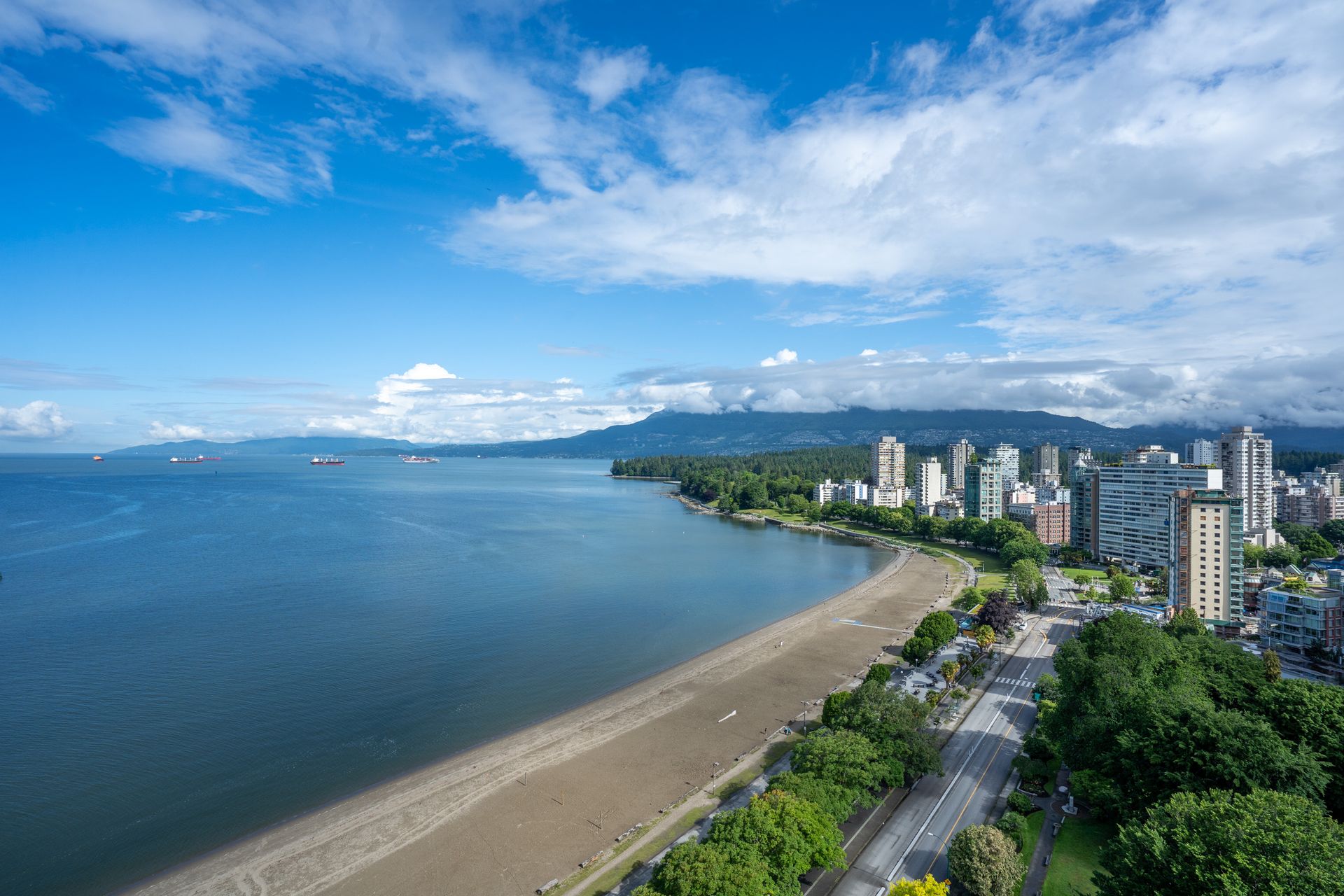 17 at 2401 - 1600 Beach Avenue, West End VW, Vancouver West