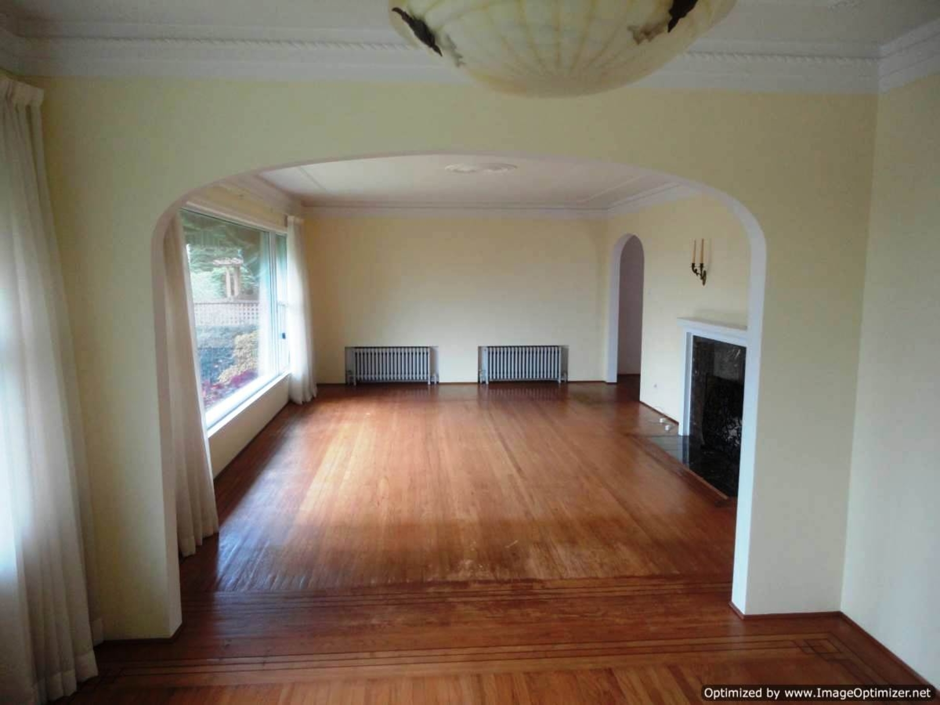 Living Room at 824 11TH STREET, Ambleside, West Vancouver