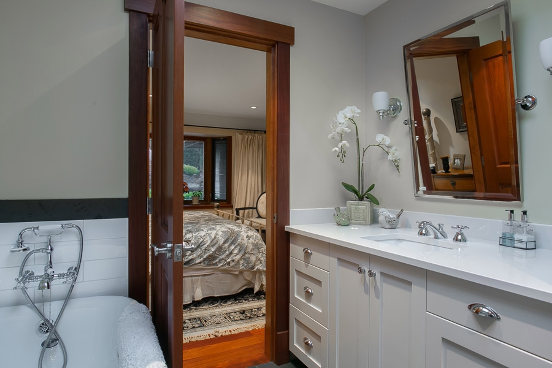 Bathroom at 4497 STONEHAVEN AVENUE, Deep Cove, North Vancouver