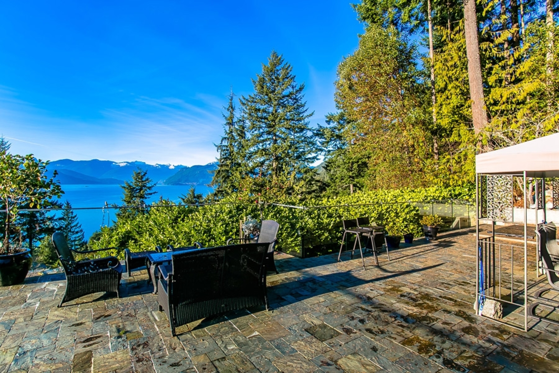 Patio at 105 OCEANVIEW RD, LIONS BAY, Out of Town