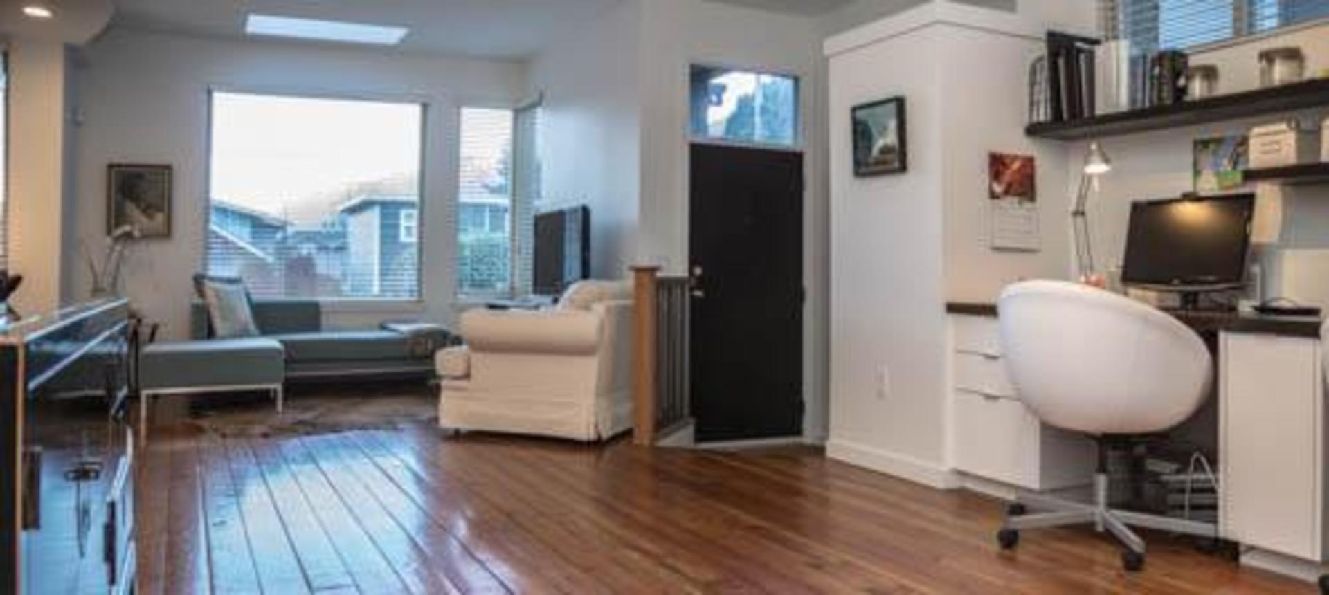 Office at 6364 DOUGLAS ST, Horseshoe Bay WV, West Vancouver
