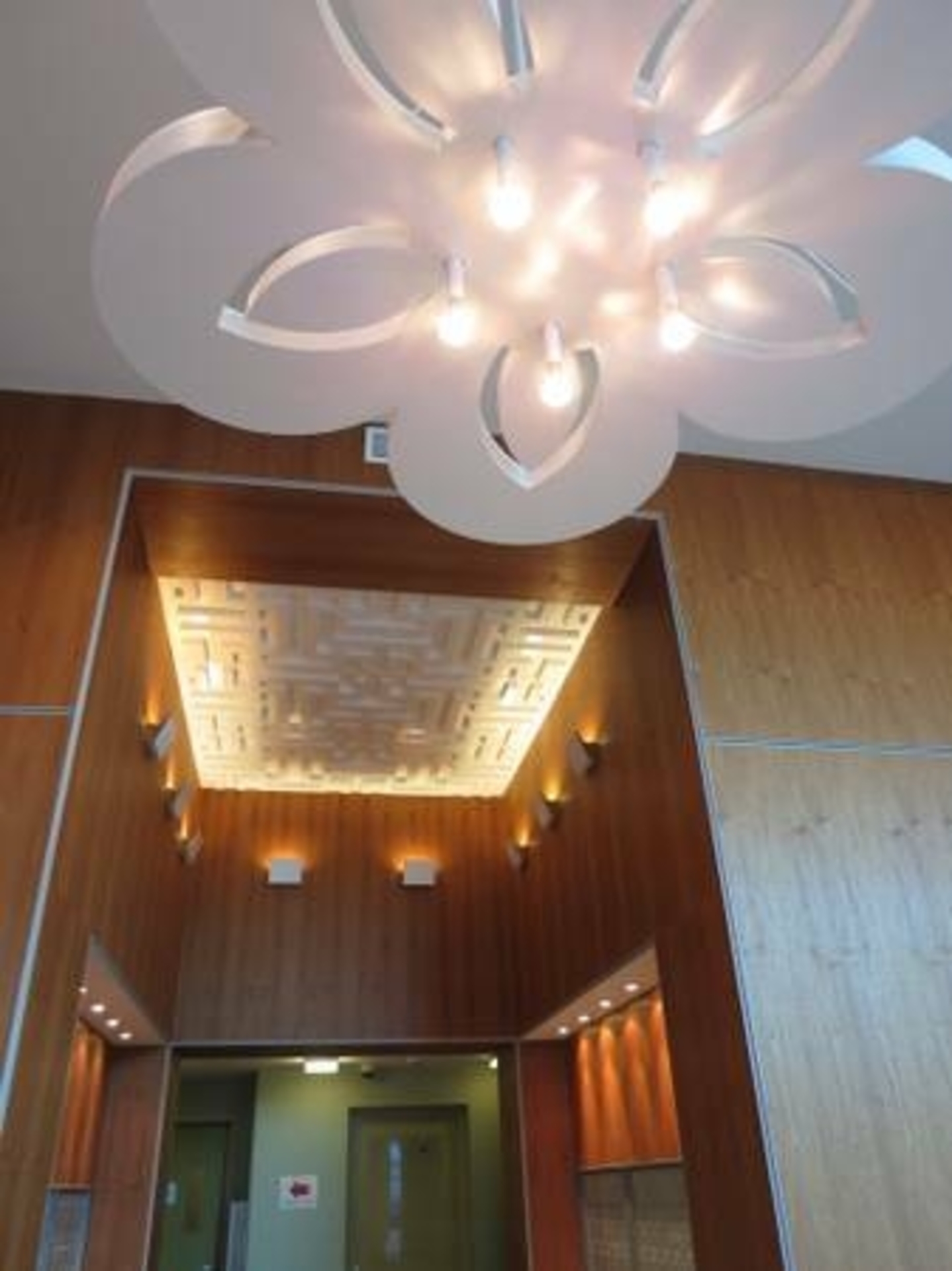 Lobby at 1015 - 7988 Ackroyd, Brighouse, Richmond