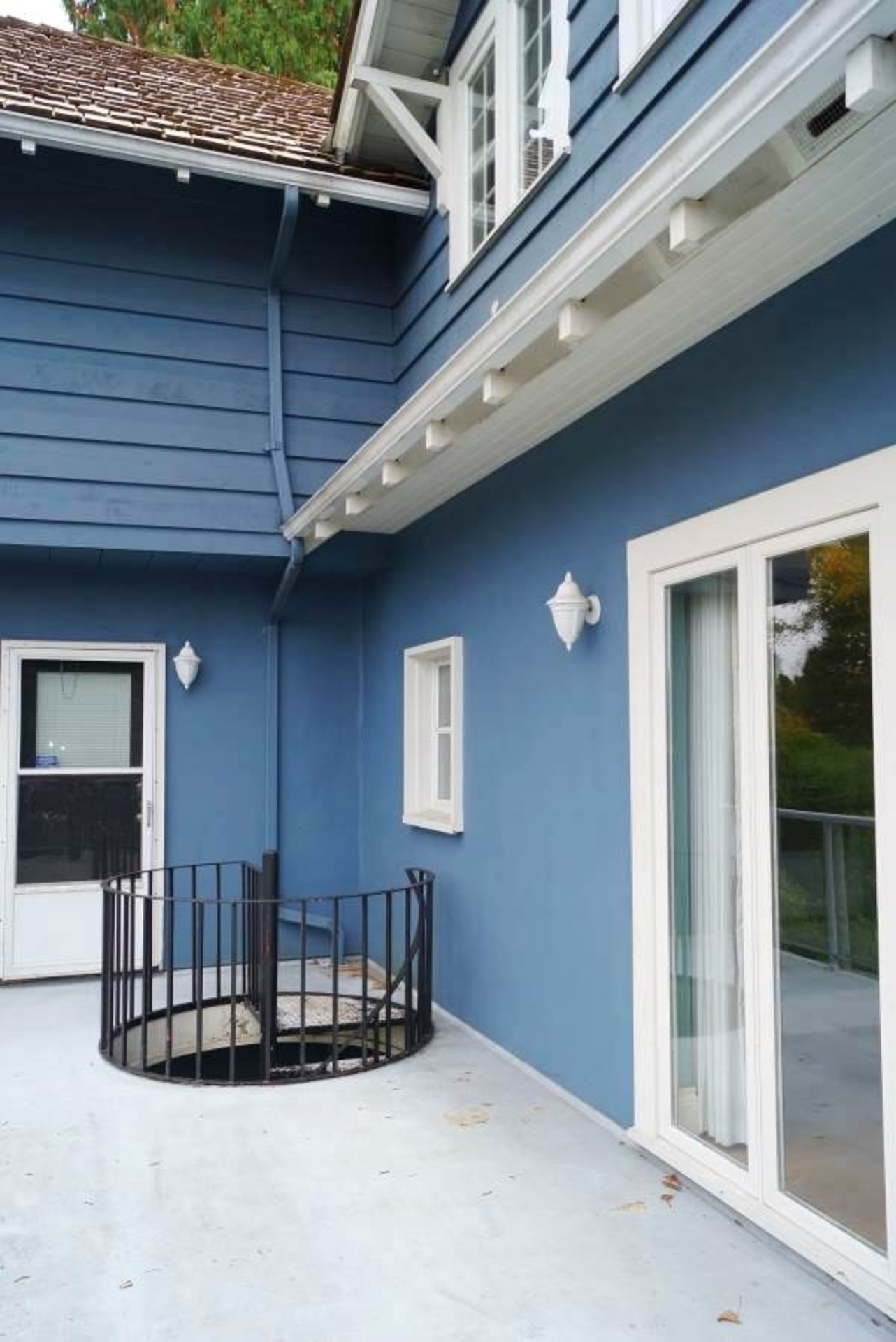 Balcony at 1589 MARPOLE AVE, Vancouver West