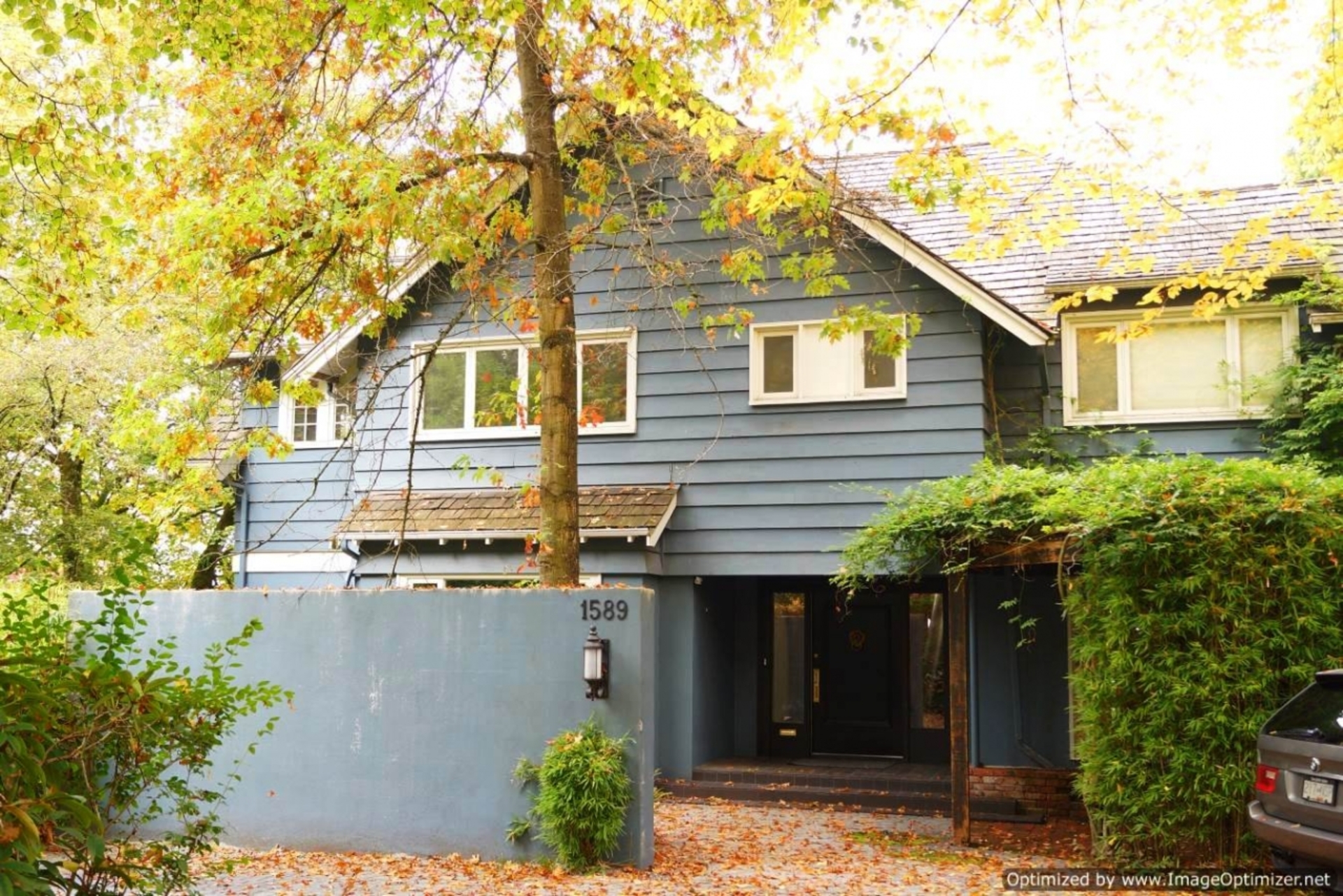 Front at 1589 MARPOLE AVE, Vancouver West