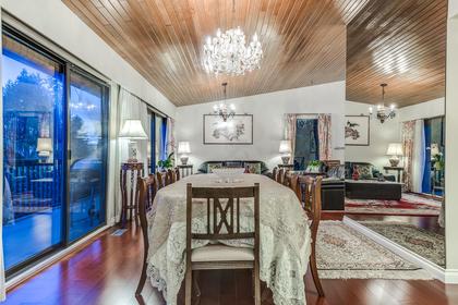 842-Esquimalt-Avenue-West-Vancouver-360hometours-07s at 842  Avenue, Sentinel Hill, West Vancouver