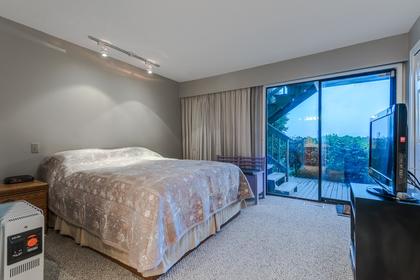 842-Esquimalt-Avenue-West-Vancouver-360hometours-15s at 842  Avenue, Sentinel Hill, West Vancouver