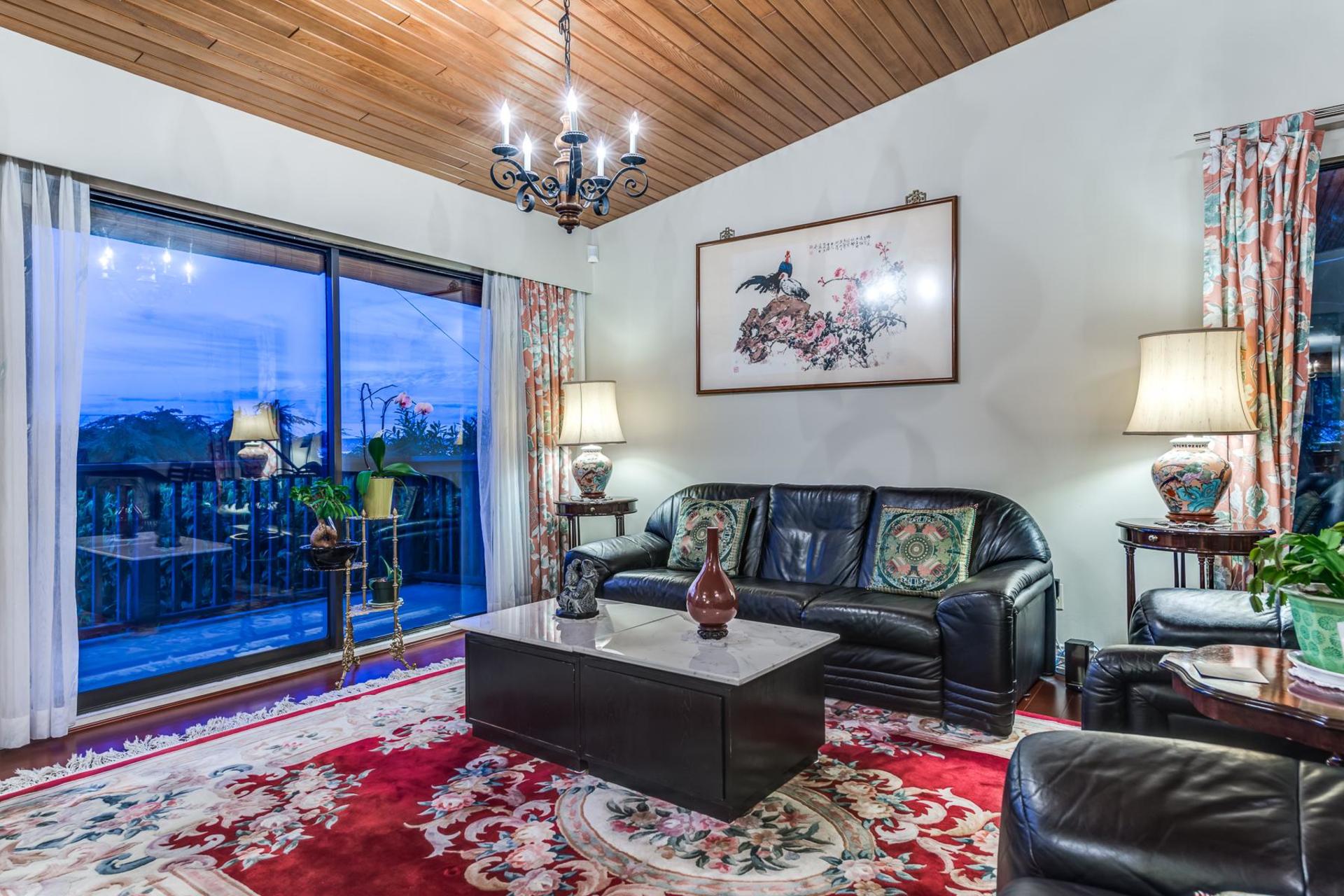 842-Esquimalt-Avenue-West-Vancouver-360hometours-05s at 842  Avenue, Sentinel Hill, West Vancouver