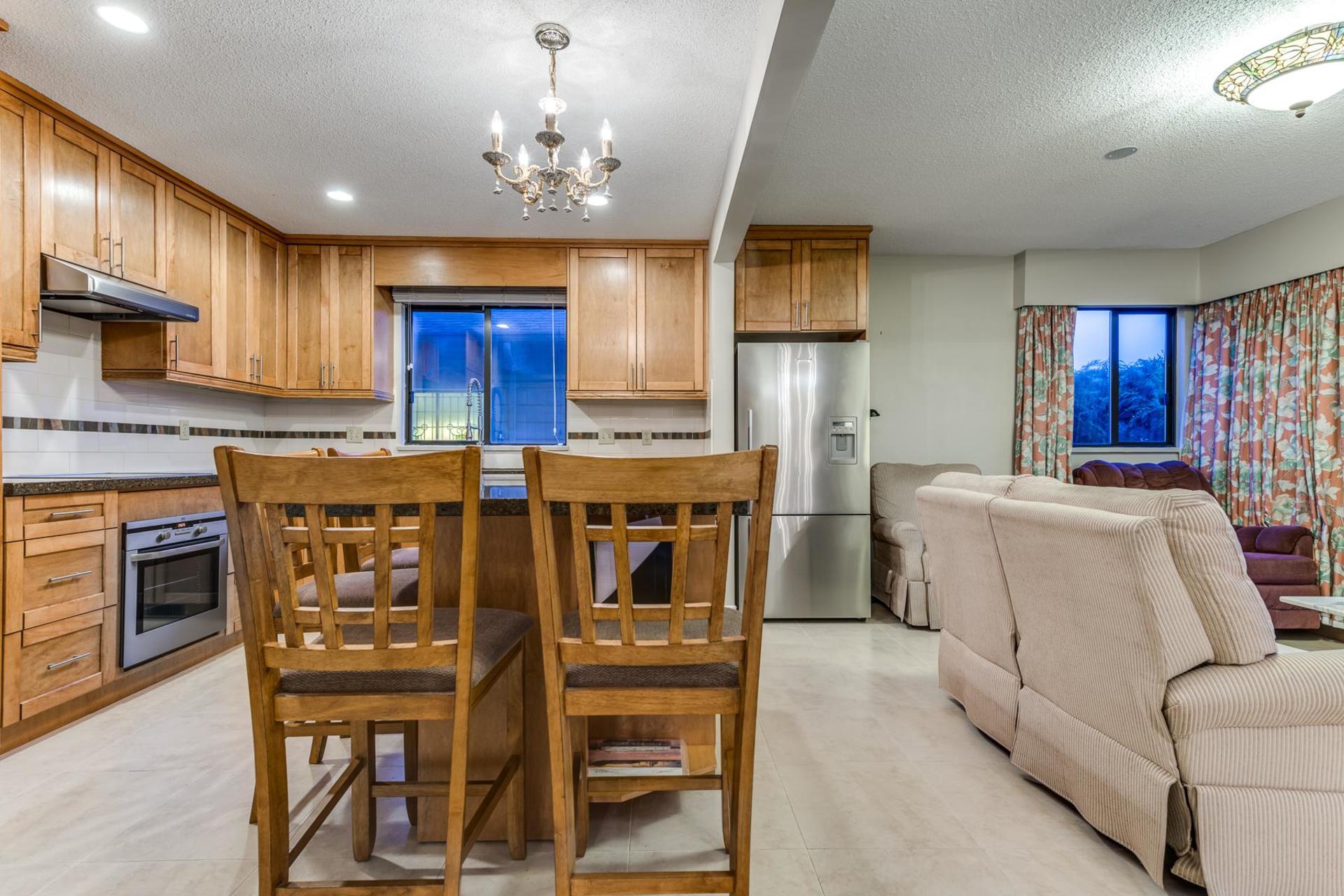 842-Esquimalt-Avenue-West-Vancouver-360hometours-11s at 842  Avenue, Sentinel Hill, West Vancouver