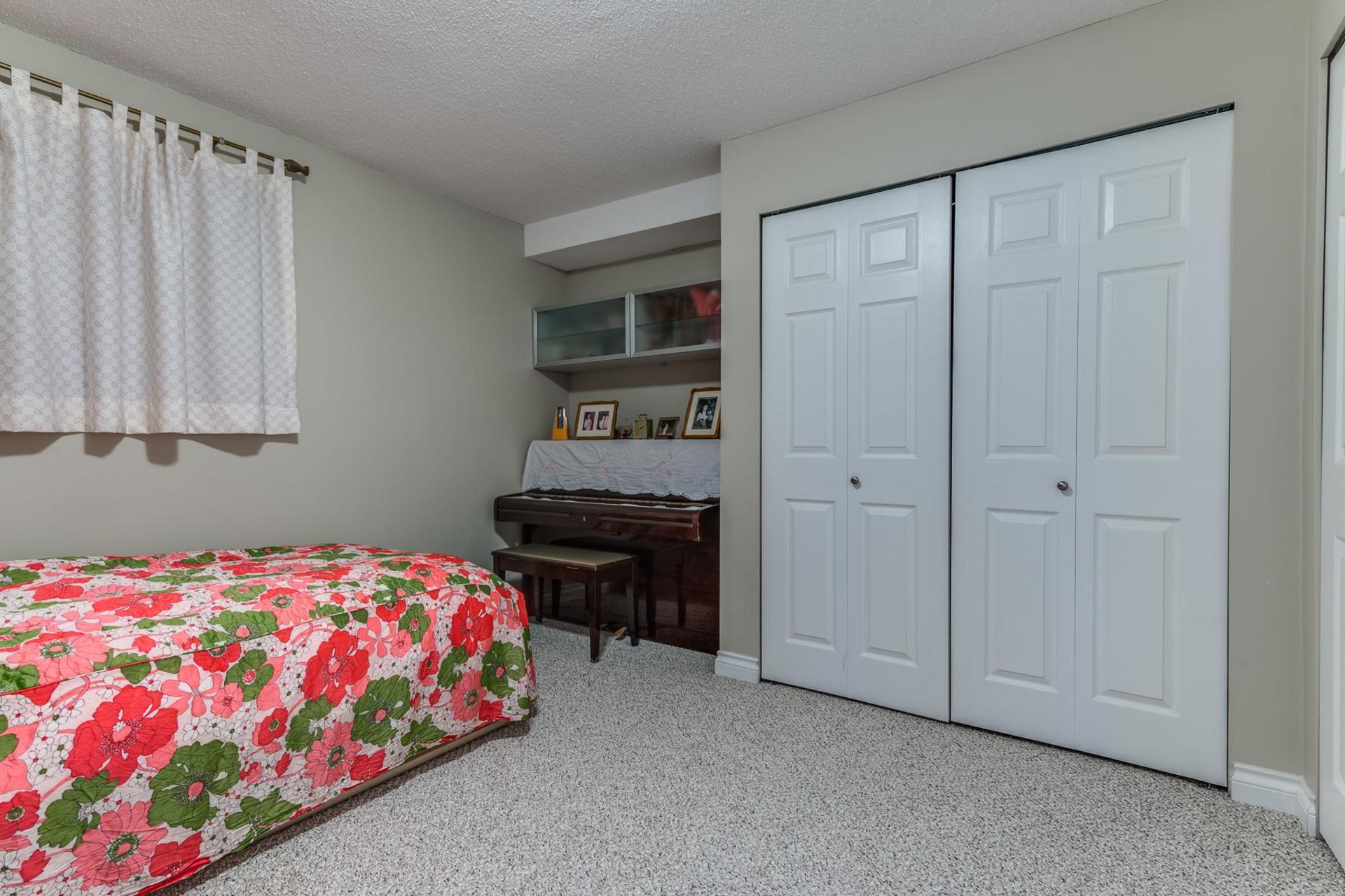 842-Esquimalt-Avenue-West-Vancouver-360hometours-17s at 842  Avenue, Sentinel Hill, West Vancouver