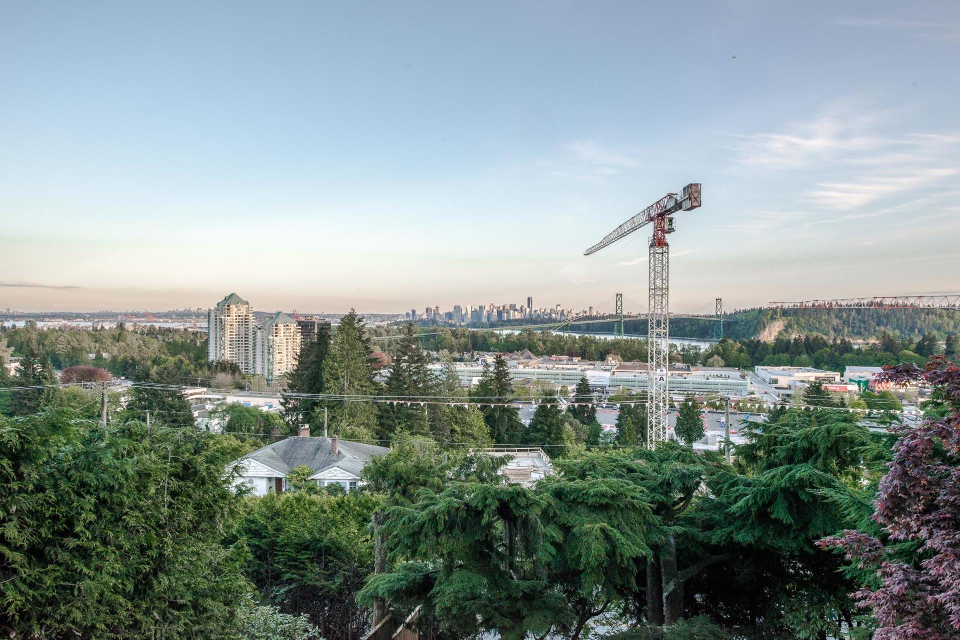 842-Esquimalt-Avenue-West-Vancouver-360hometours-24s at 842  Avenue, Sentinel Hill, West Vancouver