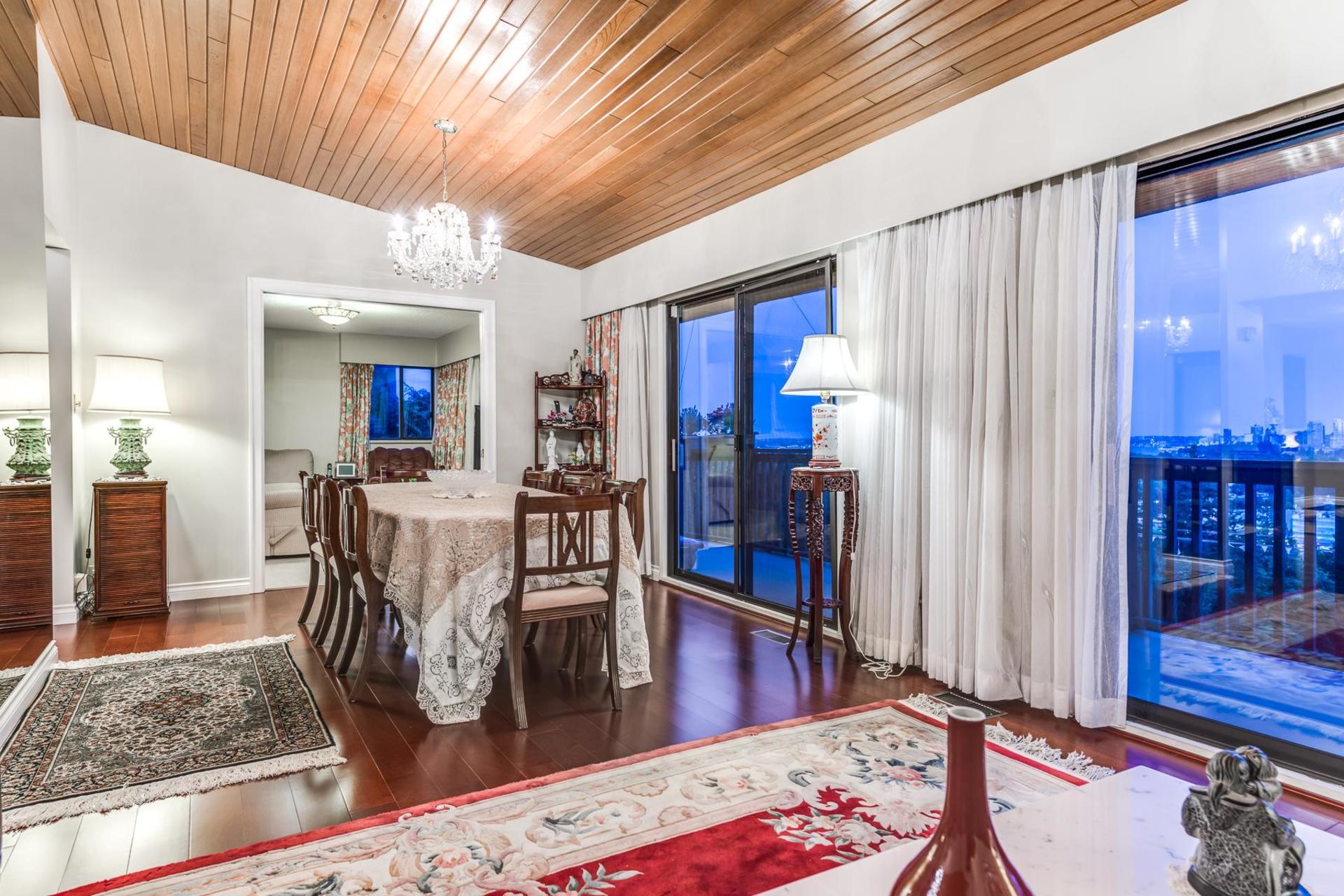 842-Esquimalt-Avenue-West-Vancouver-360hometours-55s at 842  Avenue, Sentinel Hill, West Vancouver
