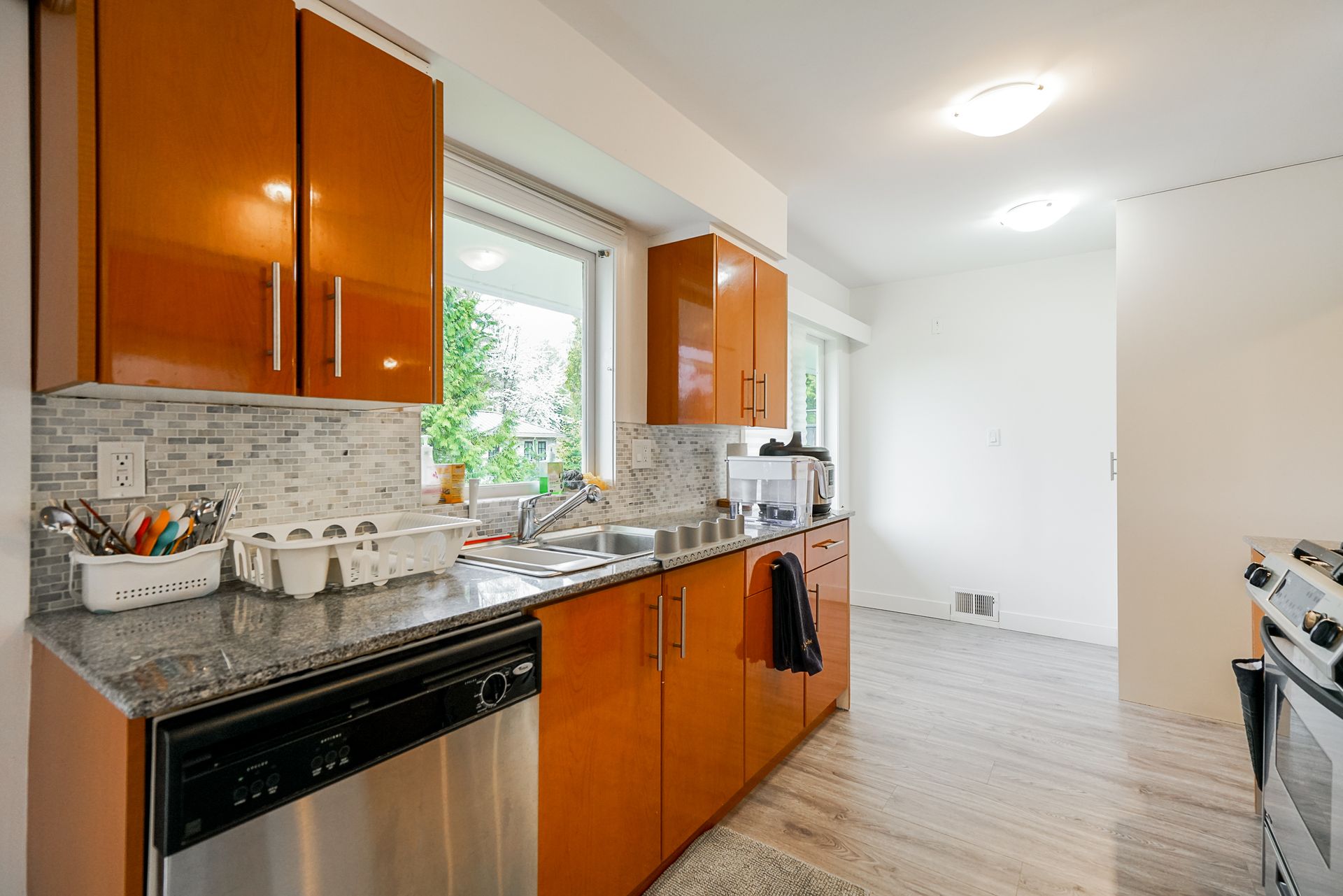 3975-hillcrest-avenue-north-vancouver-13 at 3975 Hillcrest Avenue, Edgemont, North Vancouver
