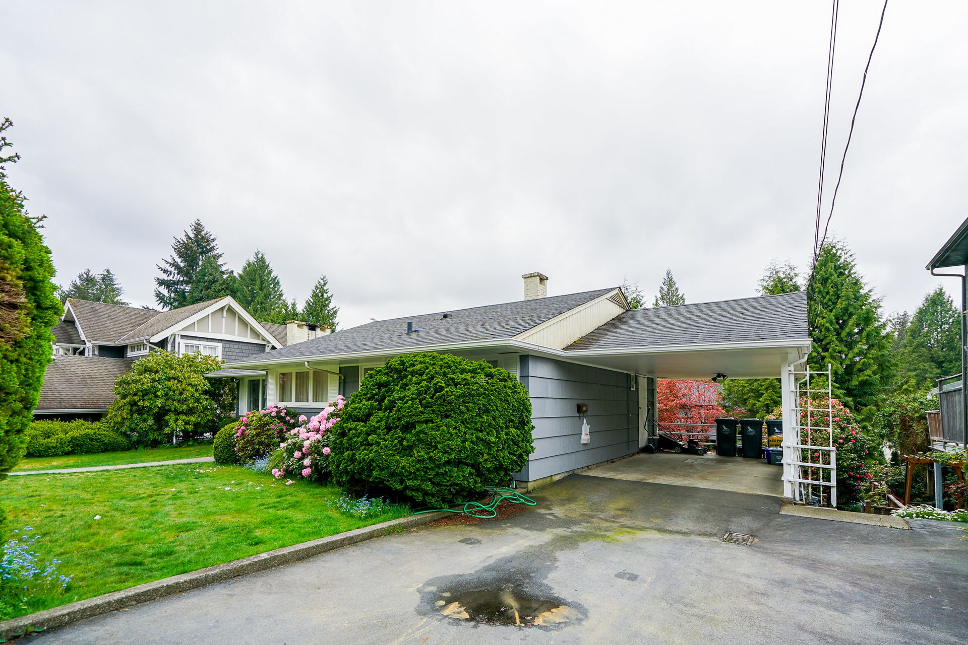 3975-hillcrest-avenue-north-vancouver-2 at 3975 Hillcrest Avenue, Edgemont, North Vancouver