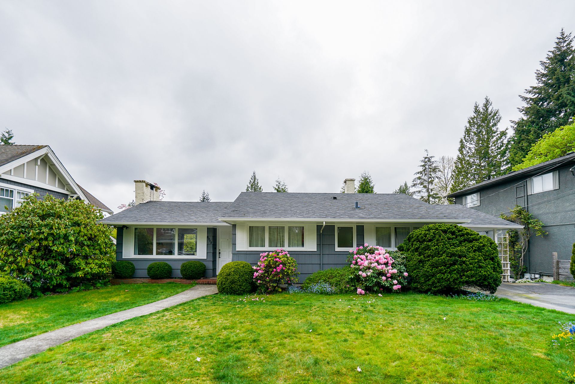 3975-hillcrest-avenue-north-vancouver-3 at 3975 Hillcrest Avenue, Edgemont, North Vancouver