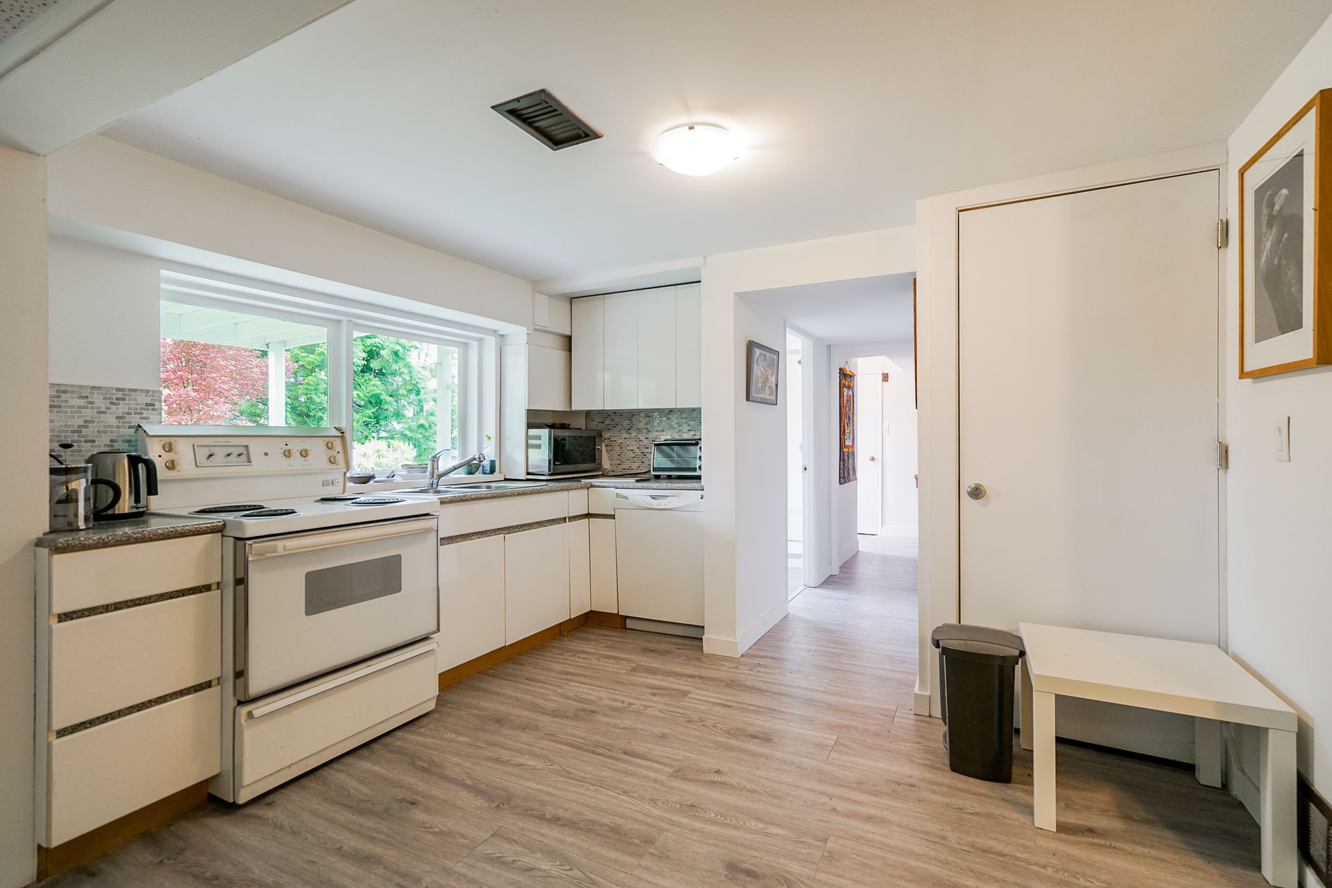 3975-hillcrest-avenue-north-vancouver-30 at 3975 Hillcrest Avenue, Edgemont, North Vancouver