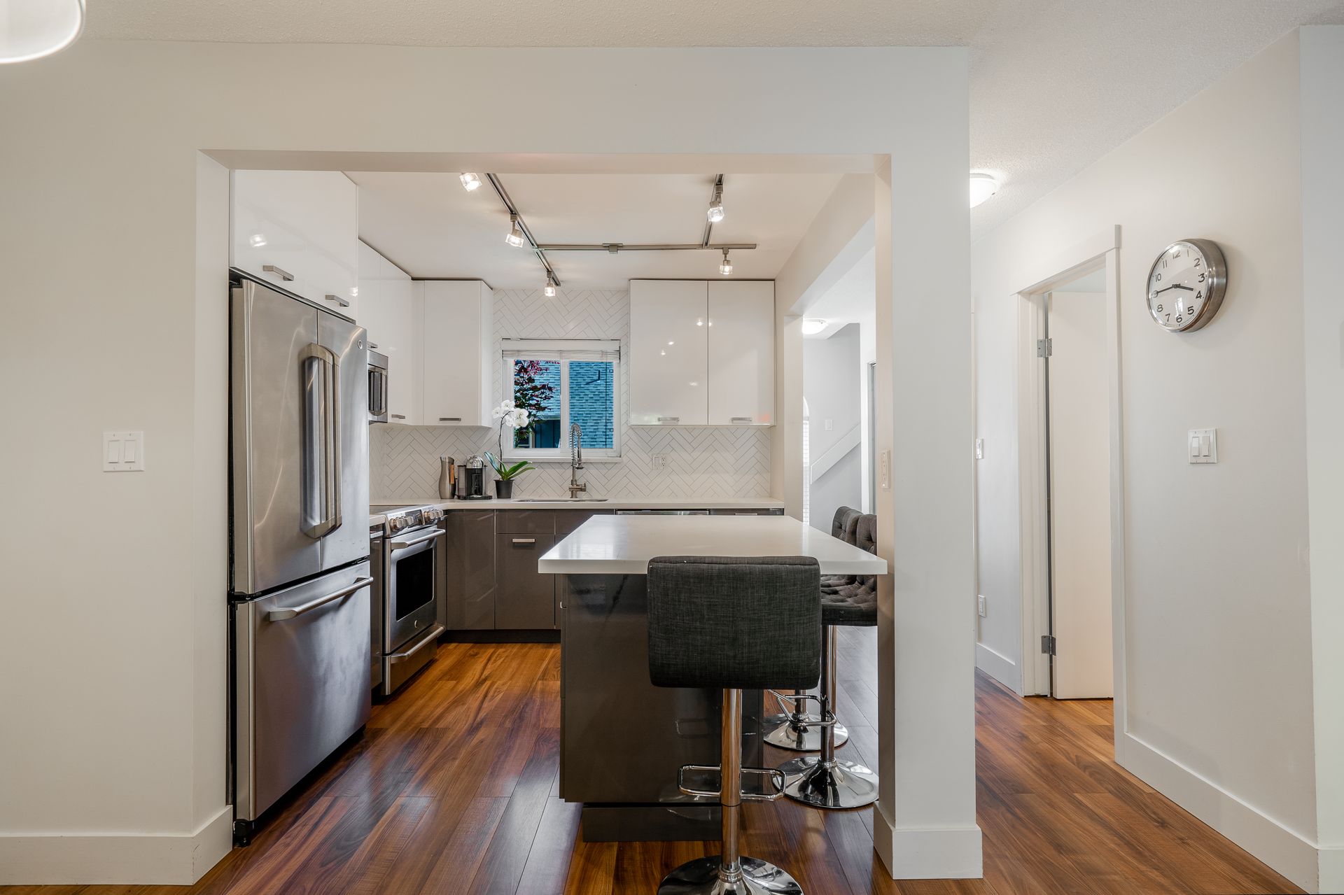 unit-17-900-17th-street-w-north-vancouver-11 at 17 - 900 W 17th Street, Mosquito Creek, North Vancouver