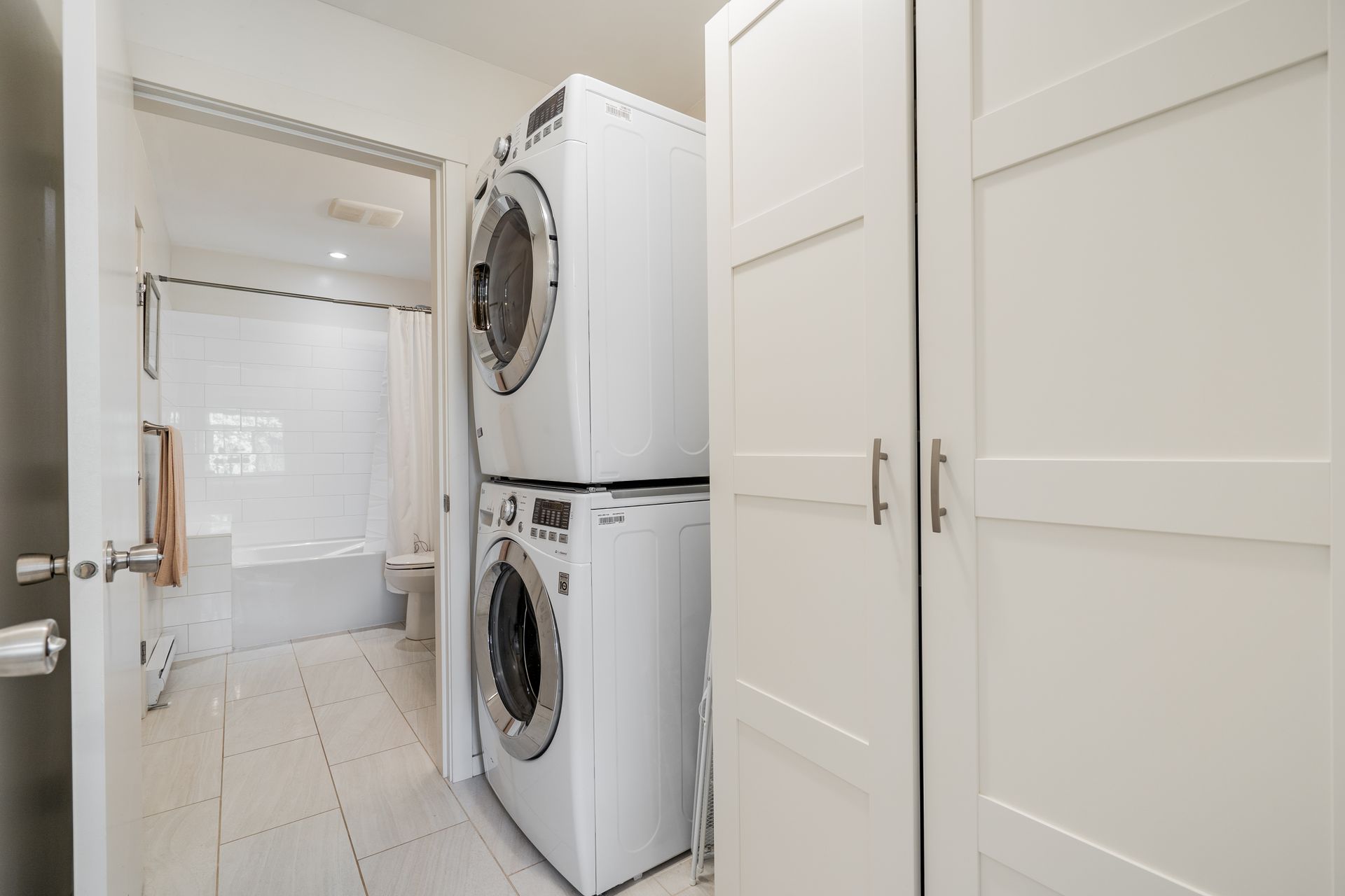 unit-17-900-17th-street-w-north-vancouver-33 at 17 - 900 W 17th Street, Mosquito Creek, North Vancouver