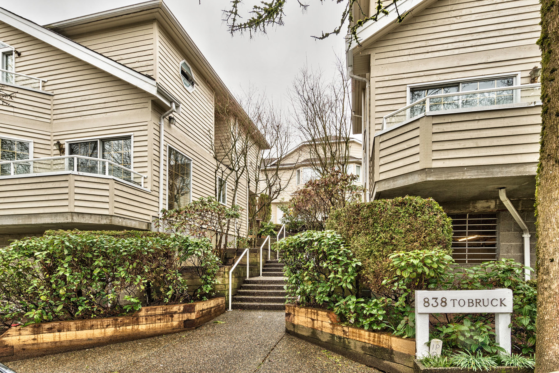 20-838-Tobruck-Ave-North-Vancouver-360hometours-02s at #20 - 838 Tobruck Avenue, Hamilton, North Vancouver