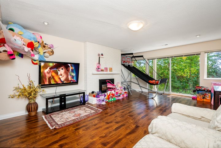 607-barnham-road-west-vancouver-22 at 607 Barnham Road, British Properties, West Vancouver