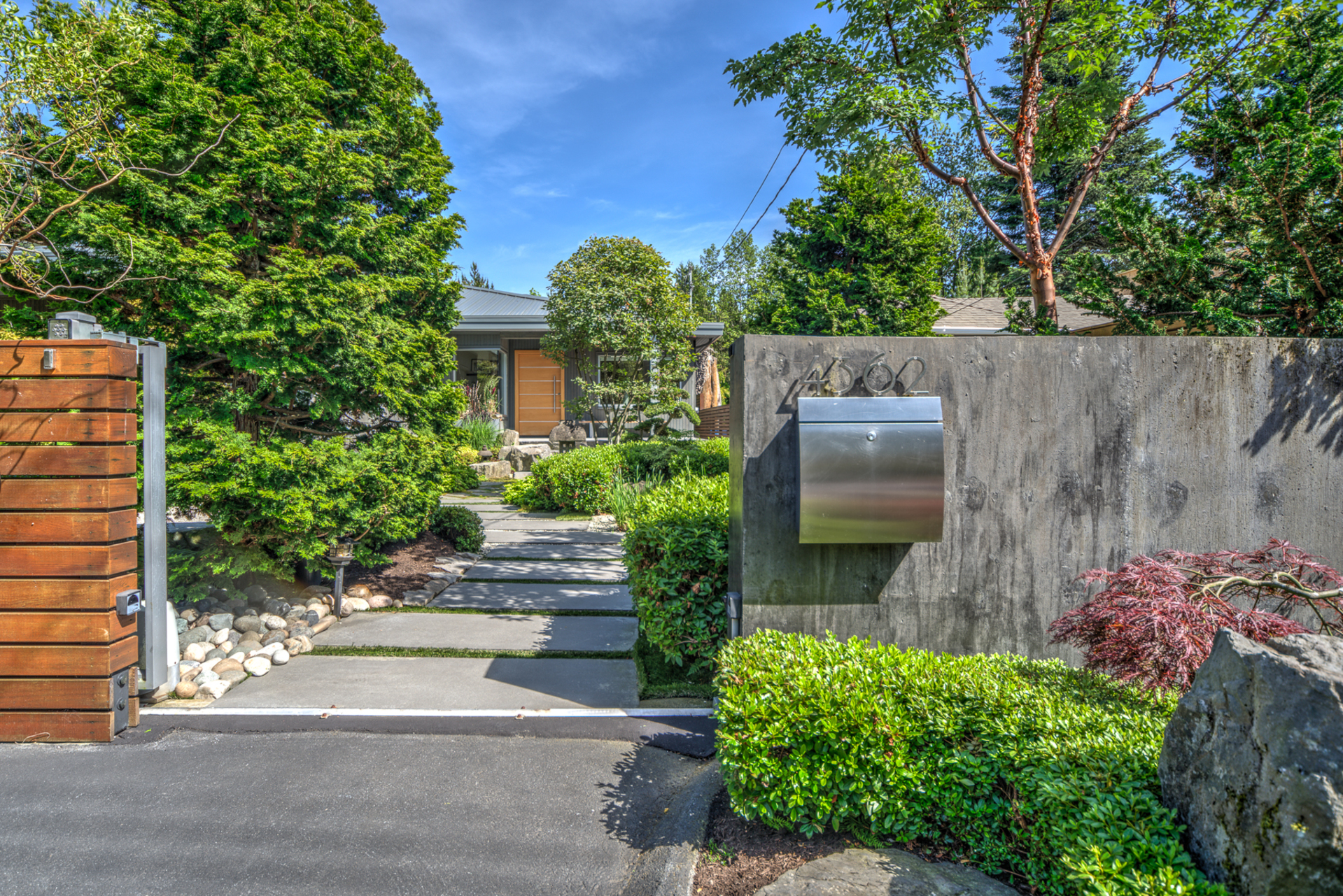 4362-stearman-ave-wv-360hometours-03s at 4362 Stearman Avenue, Caulfeild, West Vancouver
