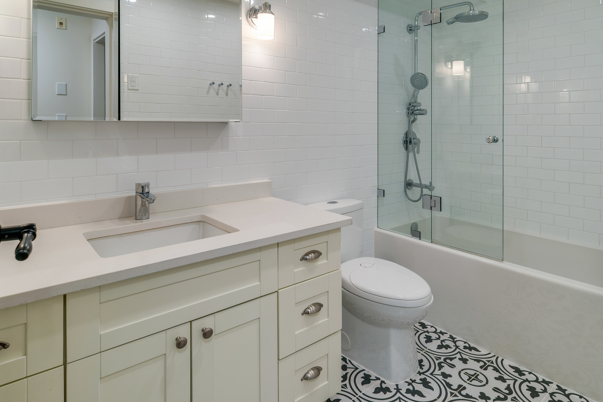 301-150-w-22nd-street-north-vancouver-17 at 301 - 150 W 22nd Street, Central Lonsdale, North Vancouver