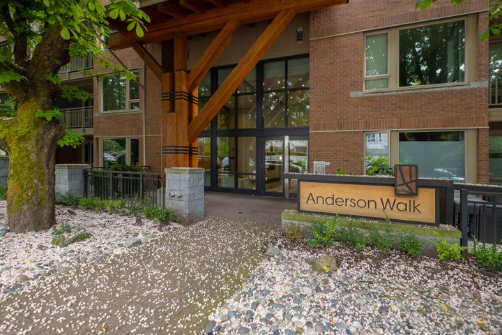 424-119-22nd-st-w-360hometours-03 at 424 - 119 W 22nd Street, Central Lonsdale, North Vancouver