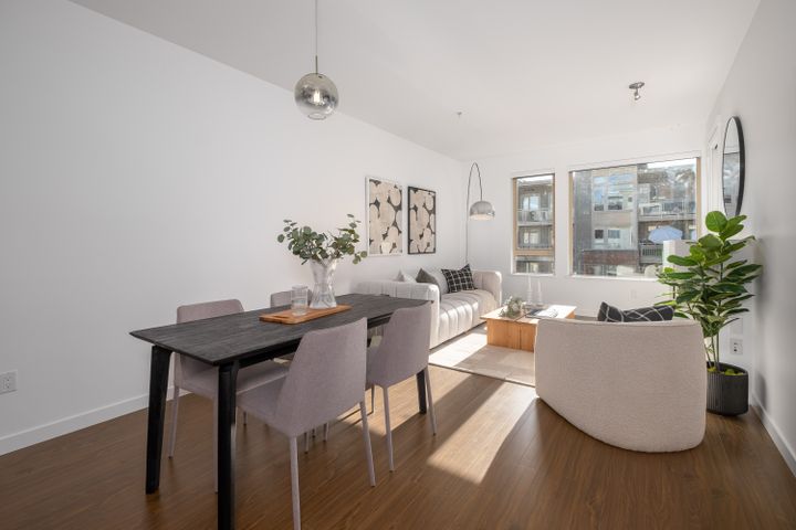 424-119-22nd-st-w-360hometours-05 at 424 - 119 W 22nd Street, Central Lonsdale, North Vancouver