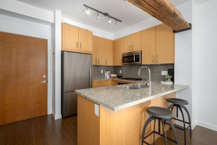 424-119-22nd-st-w-360hometours-12 at 424 - 119 W 22nd Street, Central Lonsdale, North Vancouver