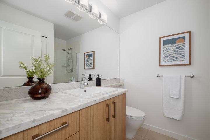 424-119-22nd-st-w-360hometours-20 at 424 - 119 W 22nd Street, Central Lonsdale, North Vancouver