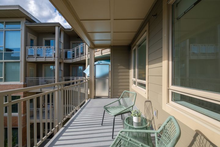 424-119-22nd-st-w-360hometours-25 at 424 - 119 W 22nd Street, Central Lonsdale, North Vancouver