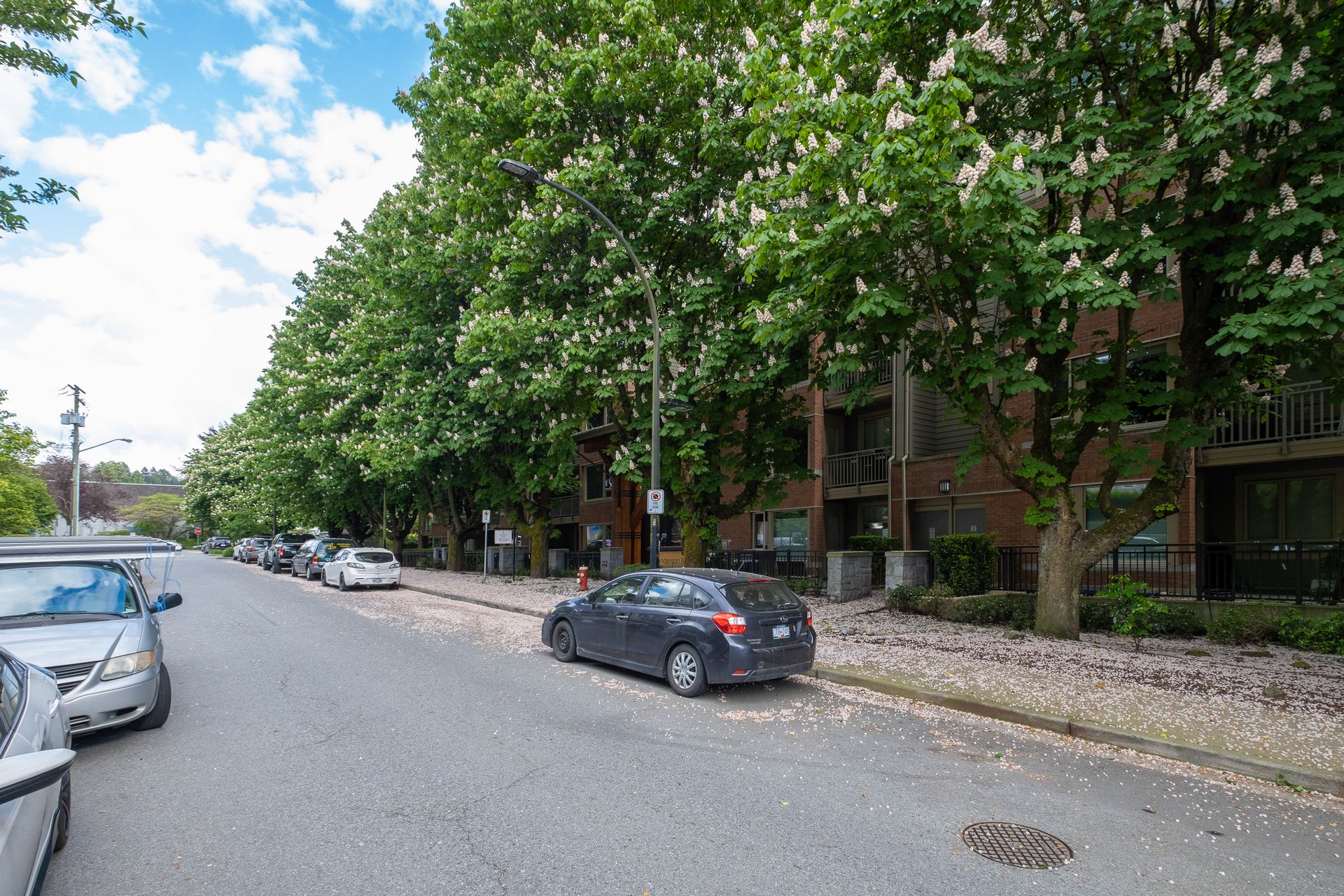 424-119-22nd-st-w-360hometours-01 at 424 - 119 W 22nd Street, Central Lonsdale, North Vancouver