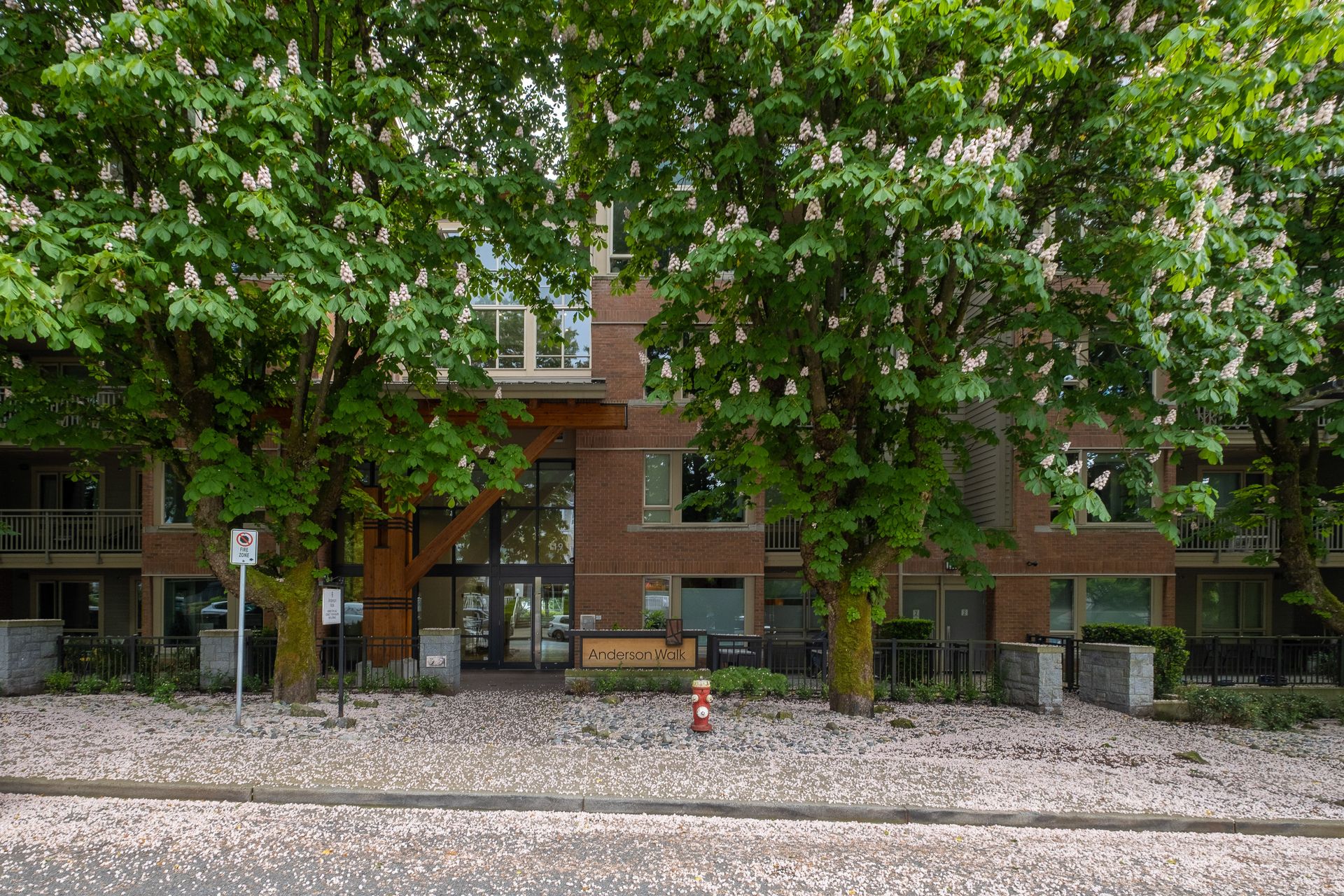 424-119-22nd-st-w-360hometours-02 at 424 - 119 W 22nd Street, Central Lonsdale, North Vancouver