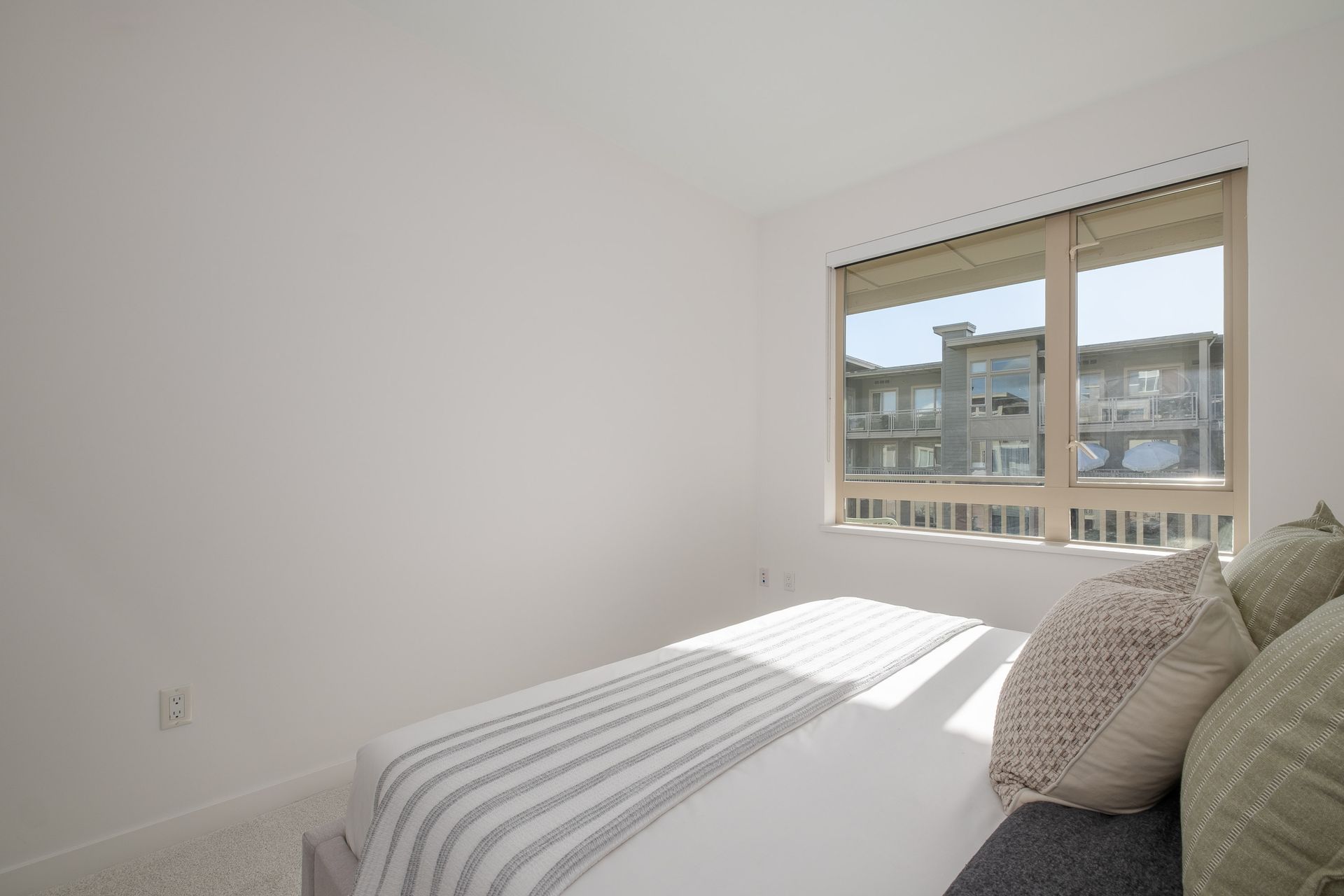 424-119-22nd-st-w-360hometours-15 at 424 - 119 W 22nd Street, Central Lonsdale, North Vancouver