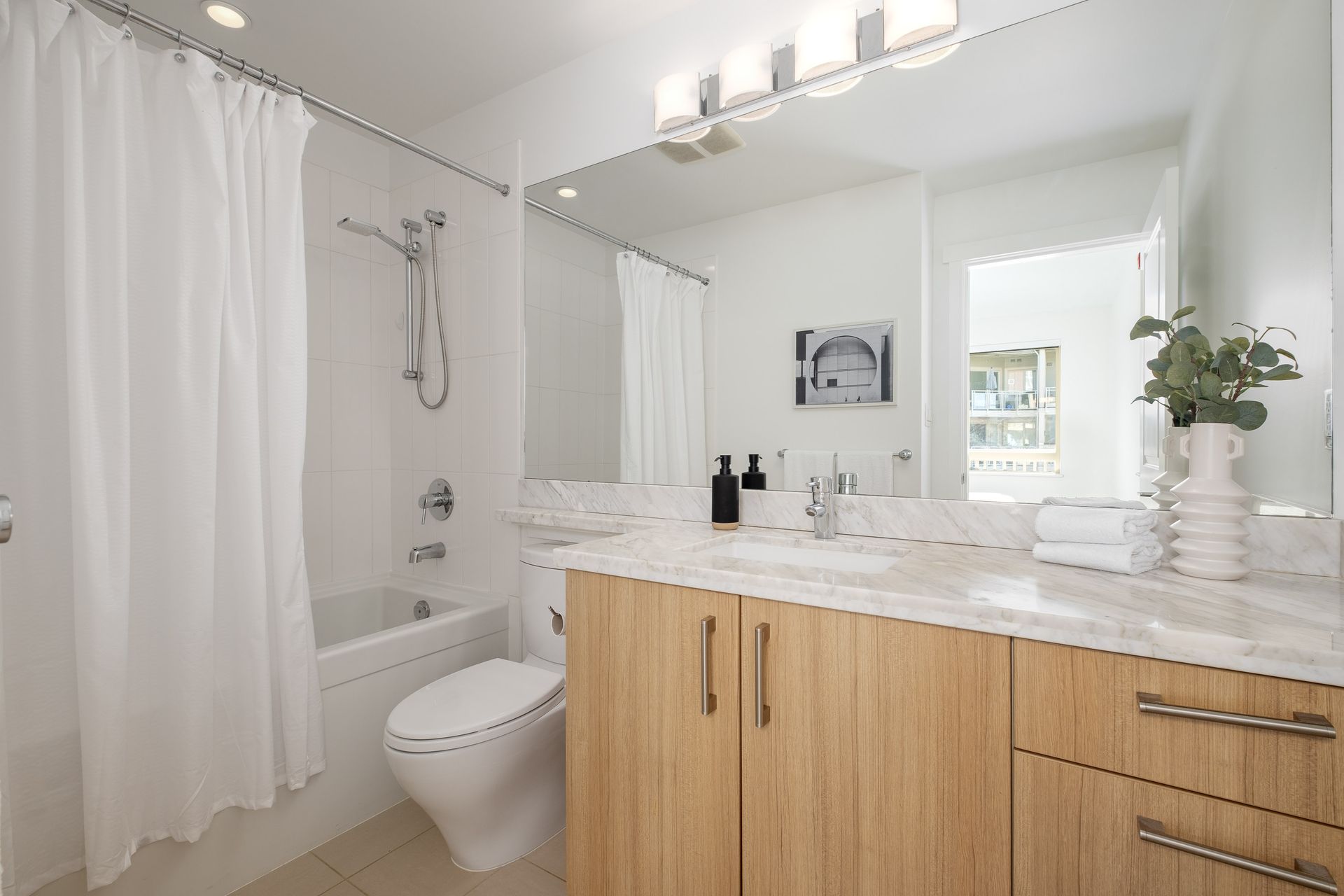 424-119-22nd-st-w-360hometours-17 at 424 - 119 W 22nd Street, Central Lonsdale, North Vancouver