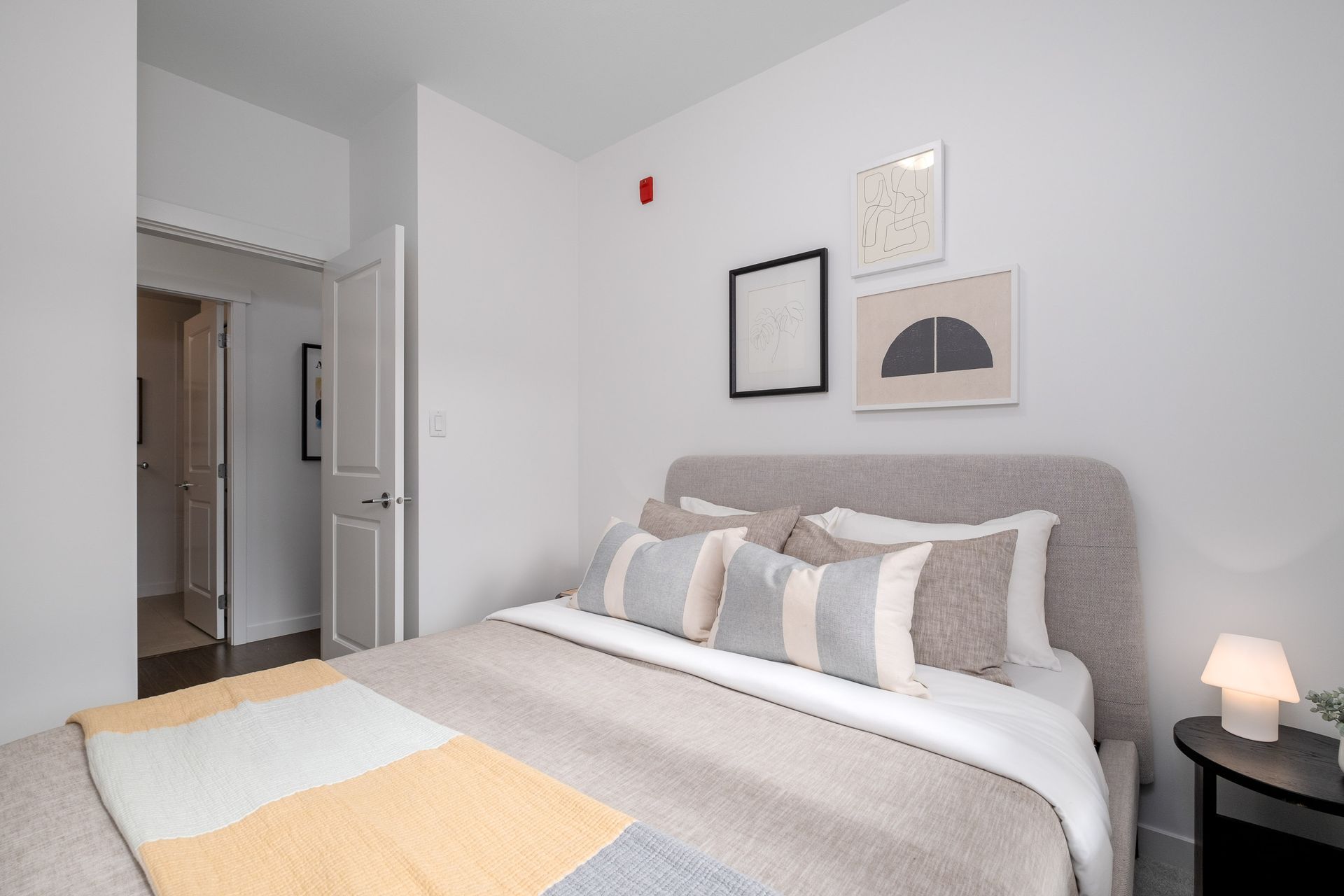 424-119-22nd-st-w-360hometours-18 at 424 - 119 W 22nd Street, Central Lonsdale, North Vancouver