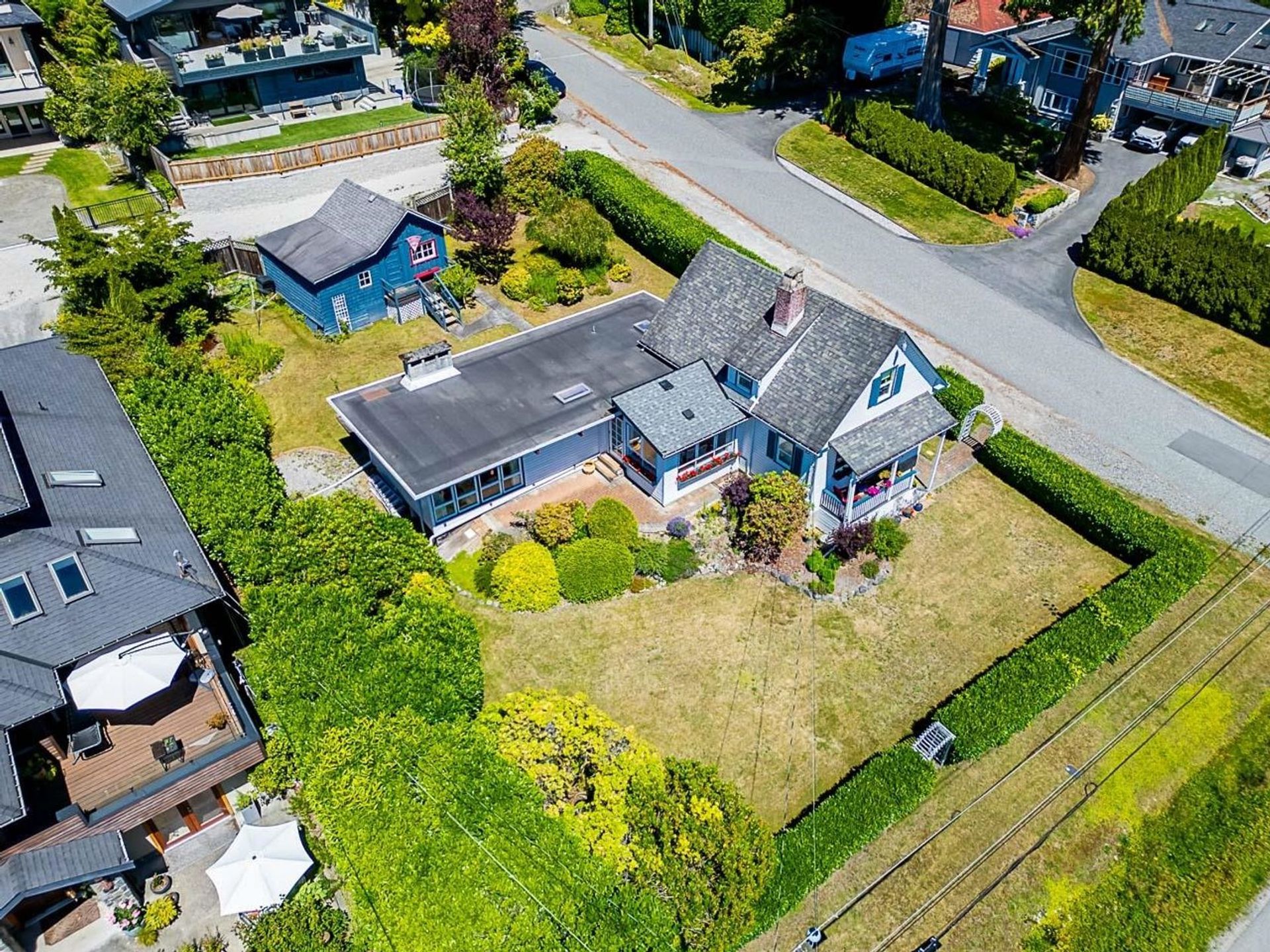 1709-ottawa-avenue-ambleside-west-vancouver-30 at 1709 Ottawa Avenue, Ambleside, West Vancouver