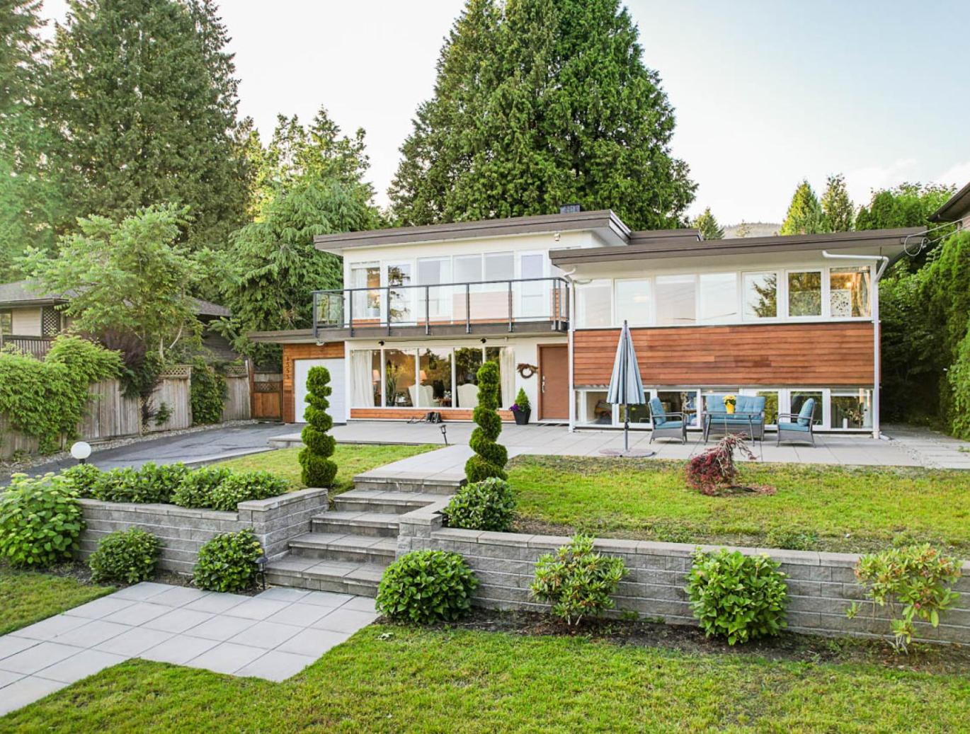 1555 Lawson Avenue, Ambleside, West Vancouver 3
