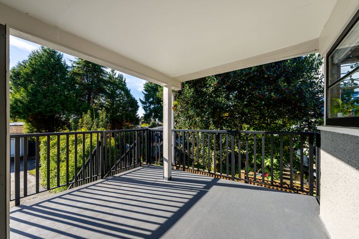 1258-jefferson-avenue-west-vancouver-16 at 1258 Jefferson Avenue, Ambleside, West Vancouver