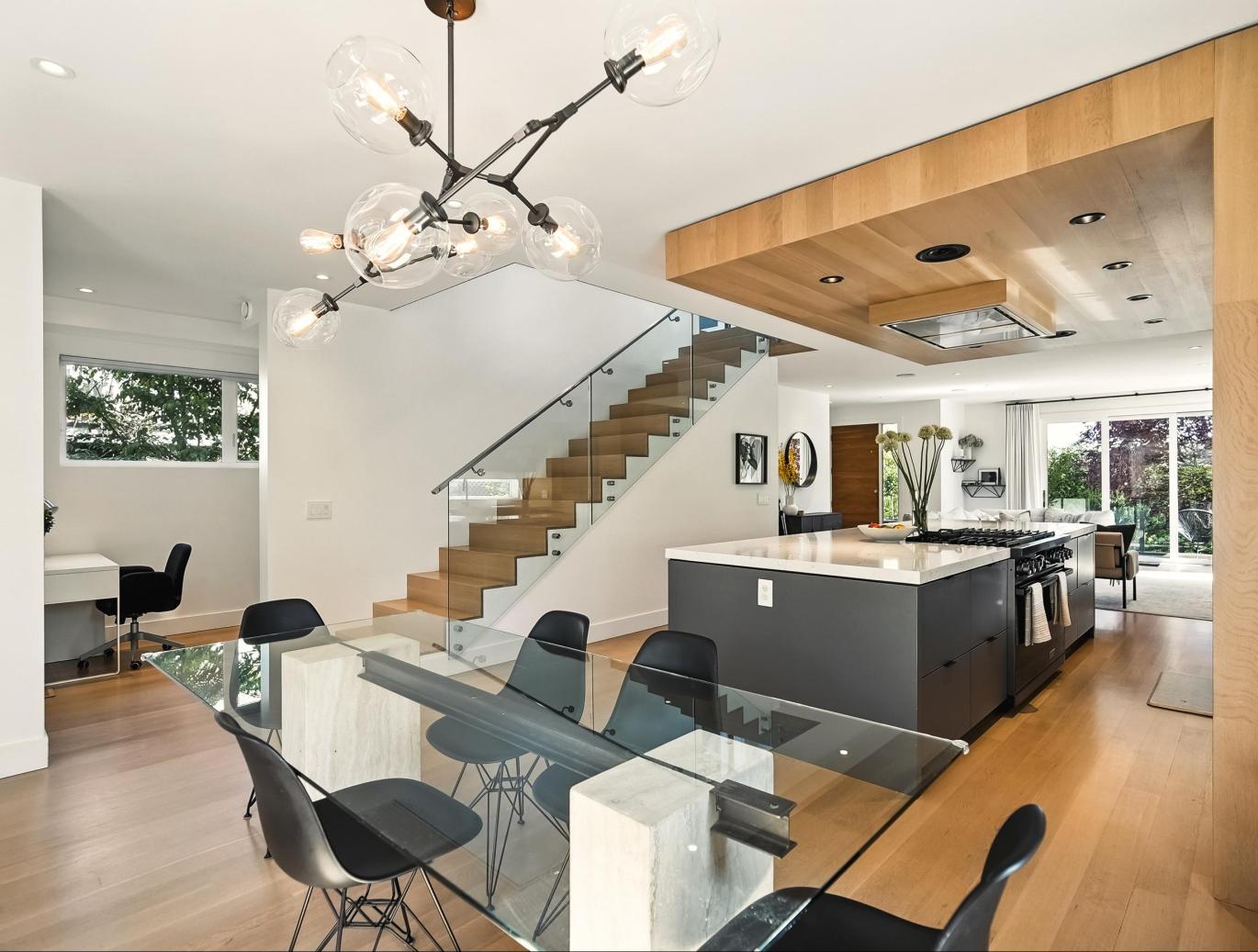 452 E 4th Street, Lower Lonsdale, North Vancouver 3