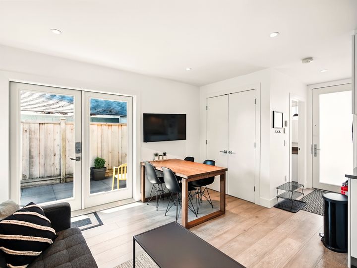 111_452-4th-street-evolve-media-selects25 at 452 E 4th Street, Lower Lonsdale, North Vancouver