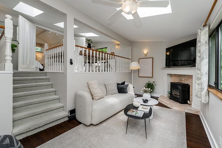 1796-appin-road-westlynn-north-vancouver-09 at 1796 Appin Road, Westlynn, North Vancouver