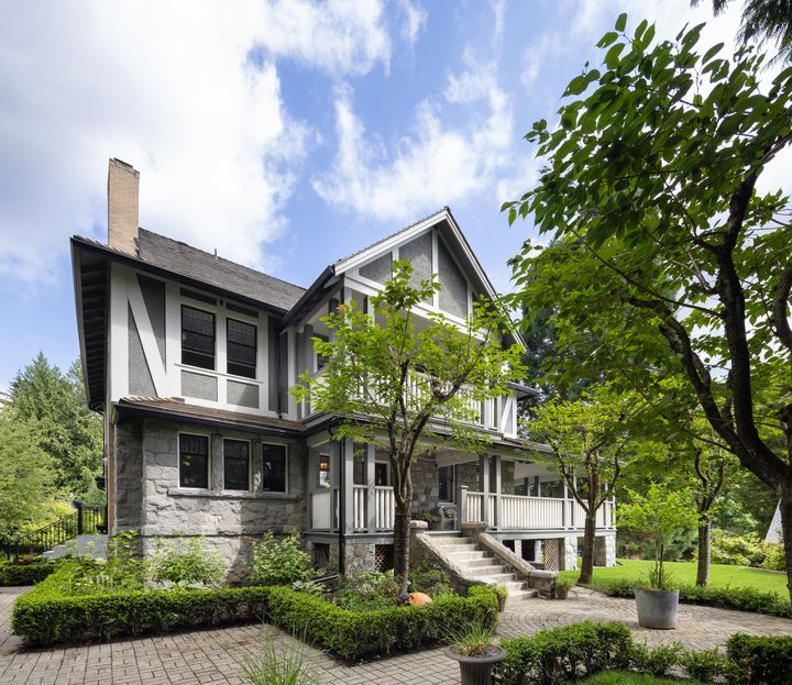 3545-dowsley-ct-north-vancouver-360hometours-010 at 3545 Dowsley Court, Upper Lonsdale, North Vancouver