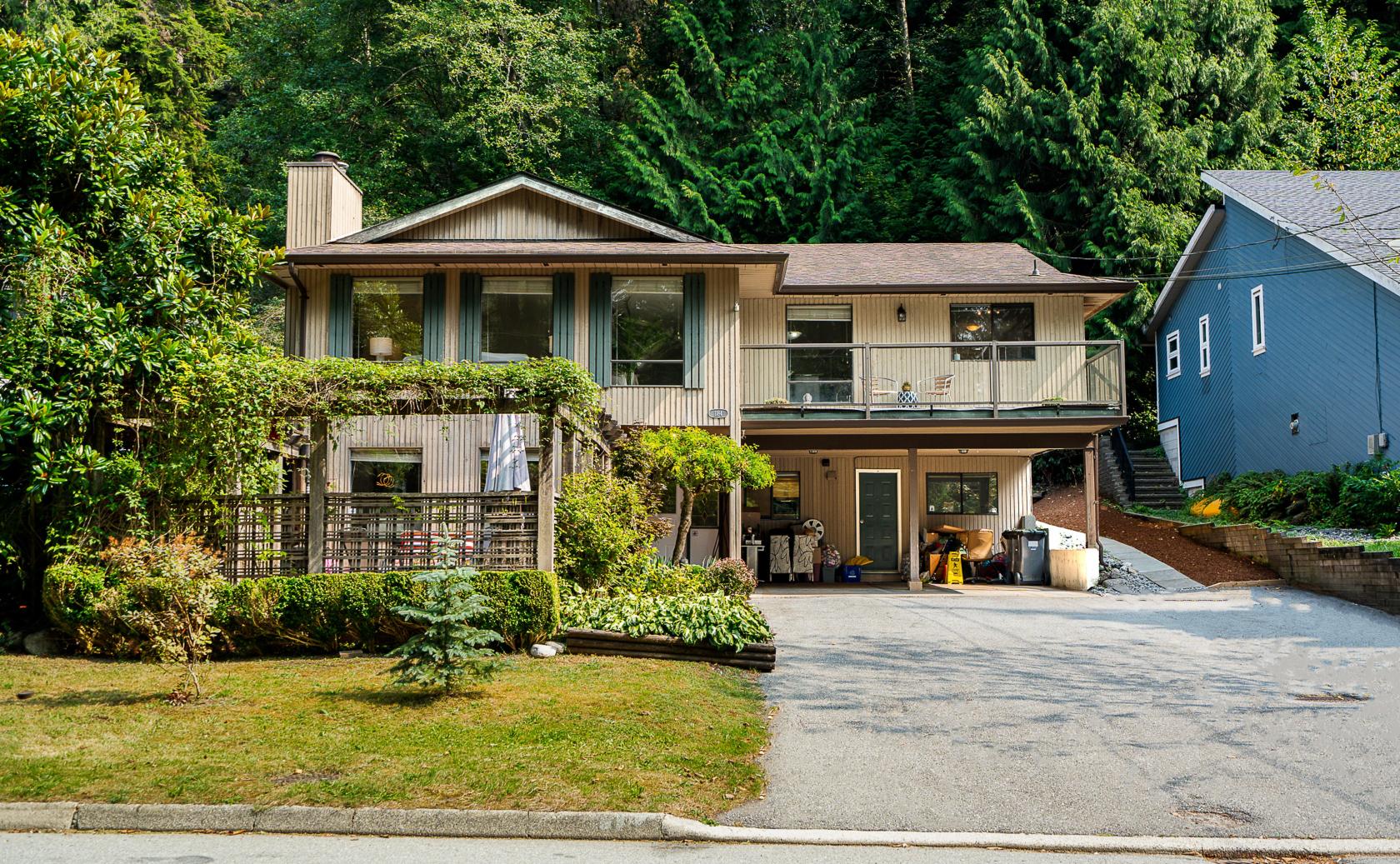 1184 Riverside Drive, Seymour NV, North Vancouver 