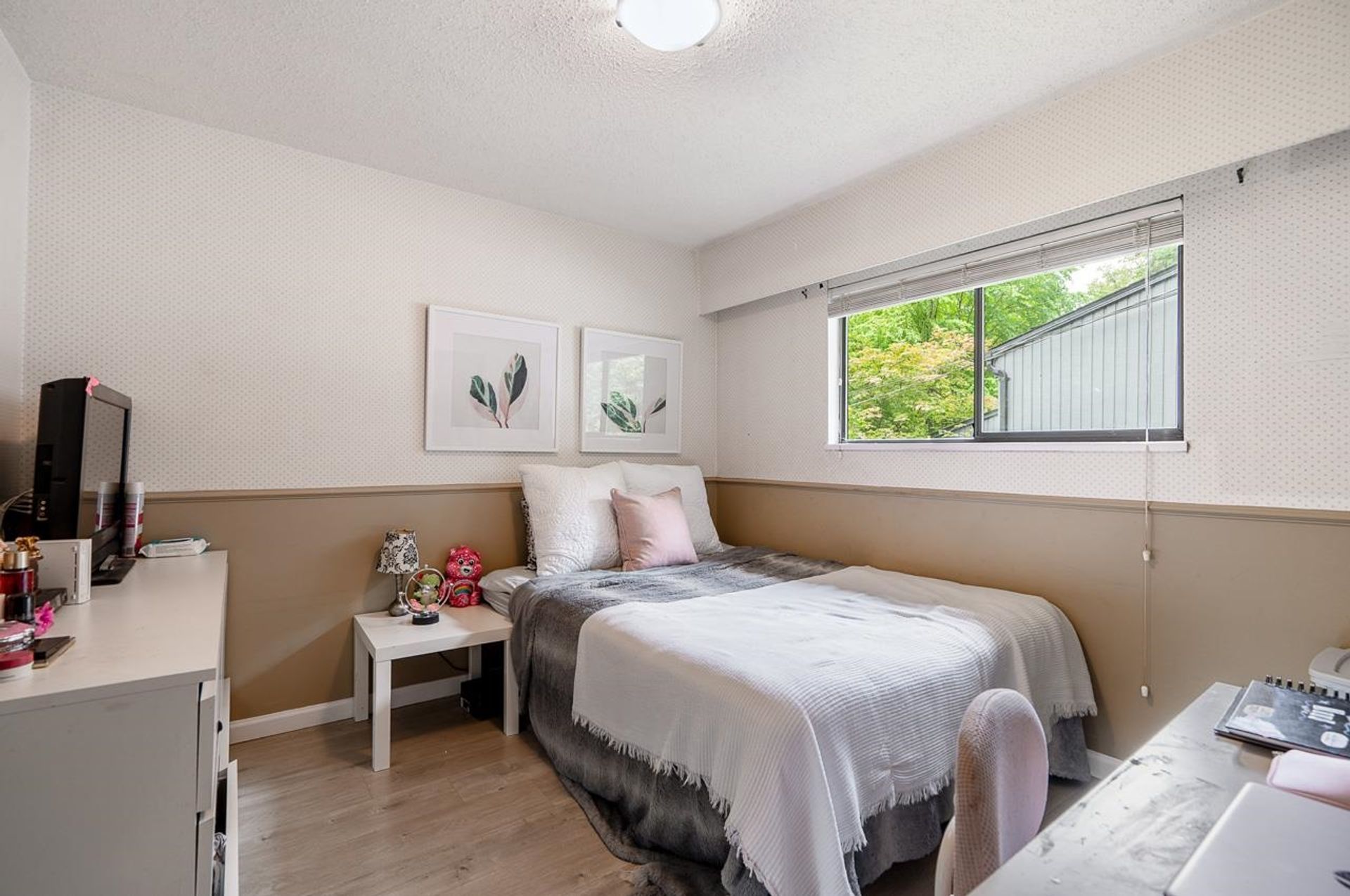 Warm and Inviting Bedroom for Family Comfort in Riverside Location at 1184 Riverside Drive, Seymour NV, North Vancouver