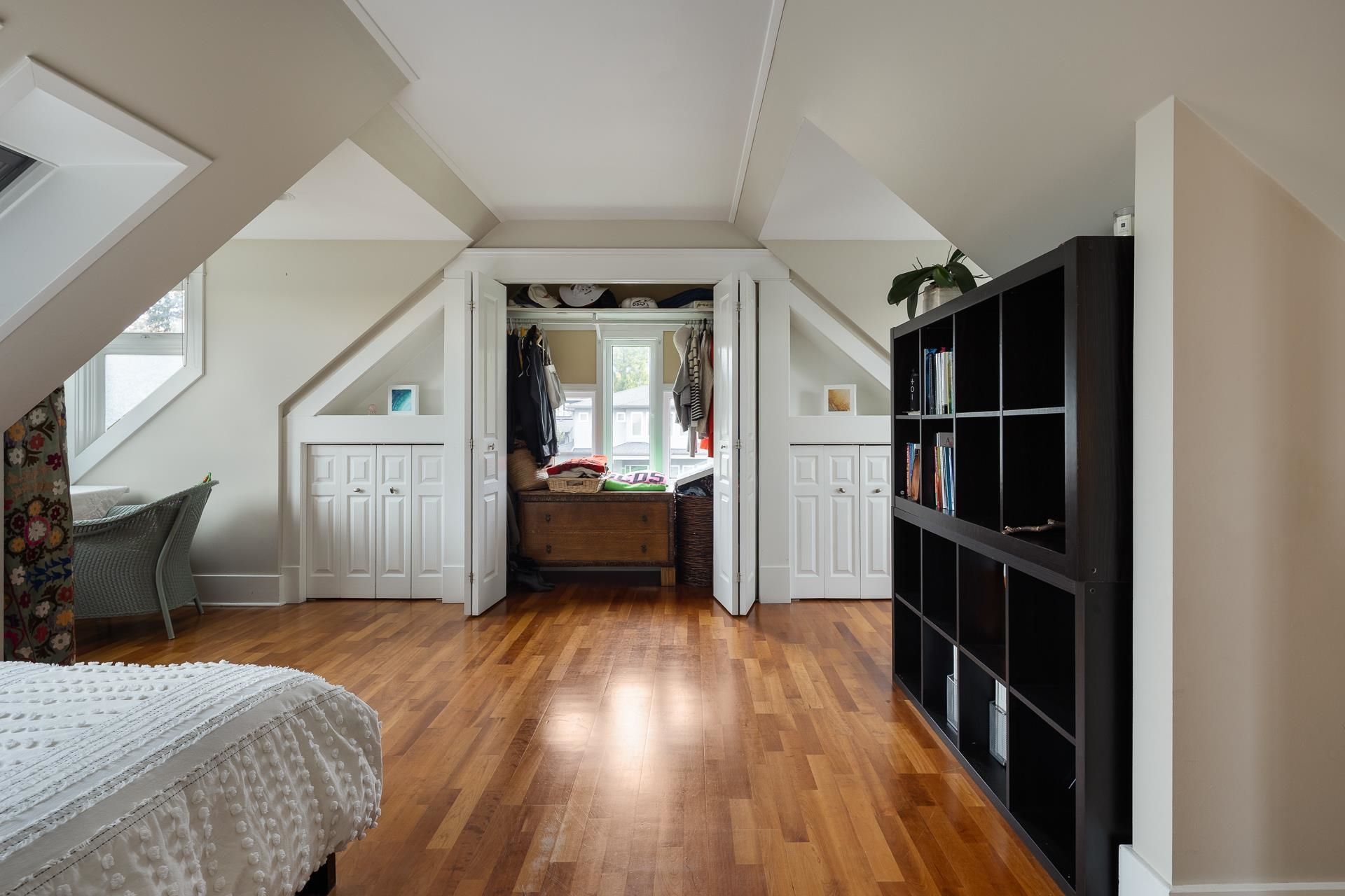 Convenient commute to downtown Vancouver. at 529 E 11th Street, Boulevard, North Vancouver